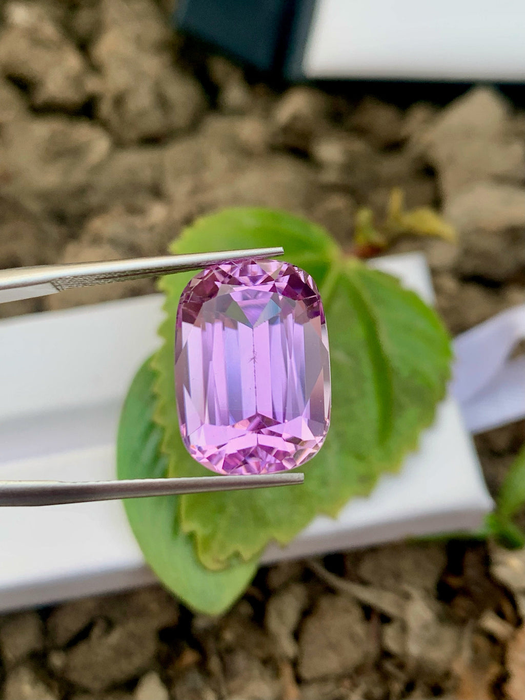 Faceted Light Pink Kunzite Gemstone: Cushion Cut, 15.55 CT