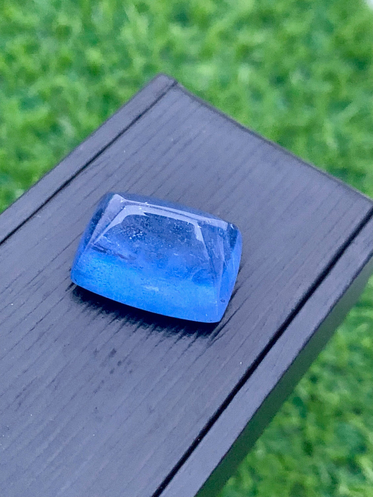 Deep Blue Aquamarine Sugar Loaf Cabochon: March Birthstone, 30.00 CT