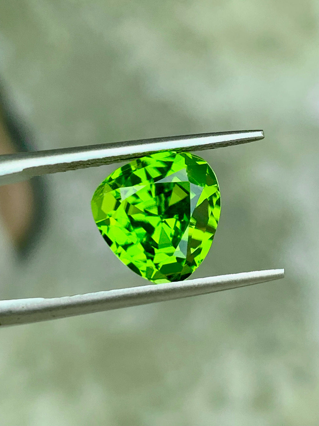 Trillion Cut Green Peridot Gemstone: Natural August Birthstone, 3.95 Cts