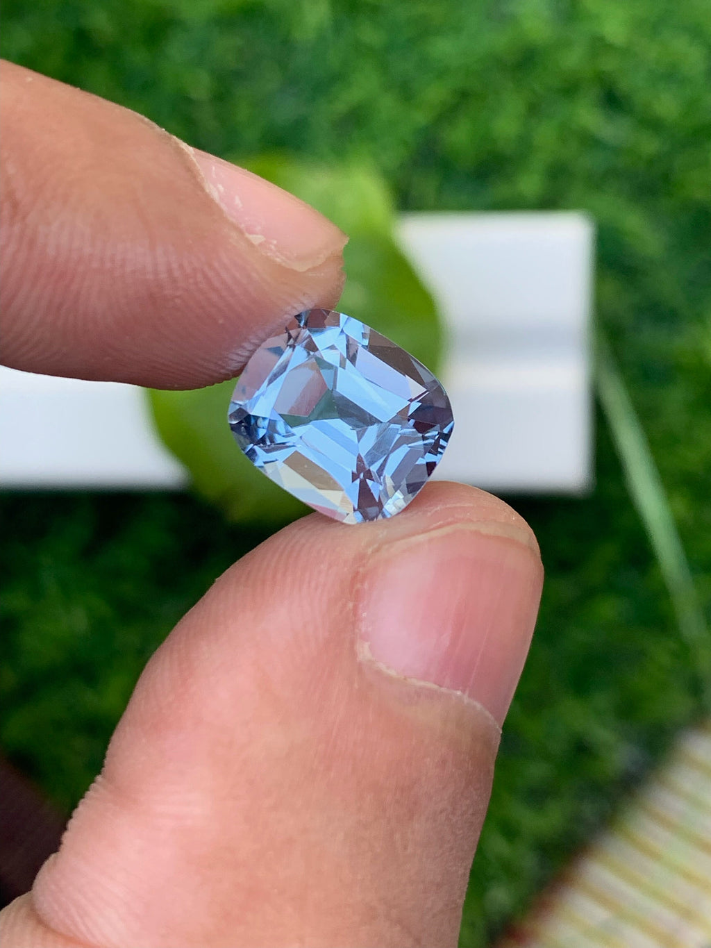 Santa Maria Aquamarine Gemstone: 3.85 CT Deep Blue Cushion Cut