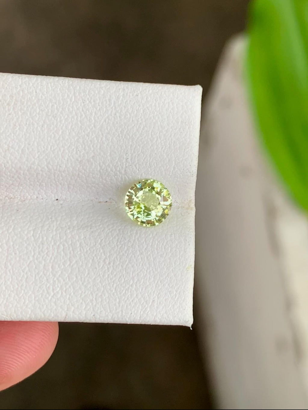 1.16 Carat Yellow-Green Chrysoberyl Gemstone: Round Cut Loose Stone