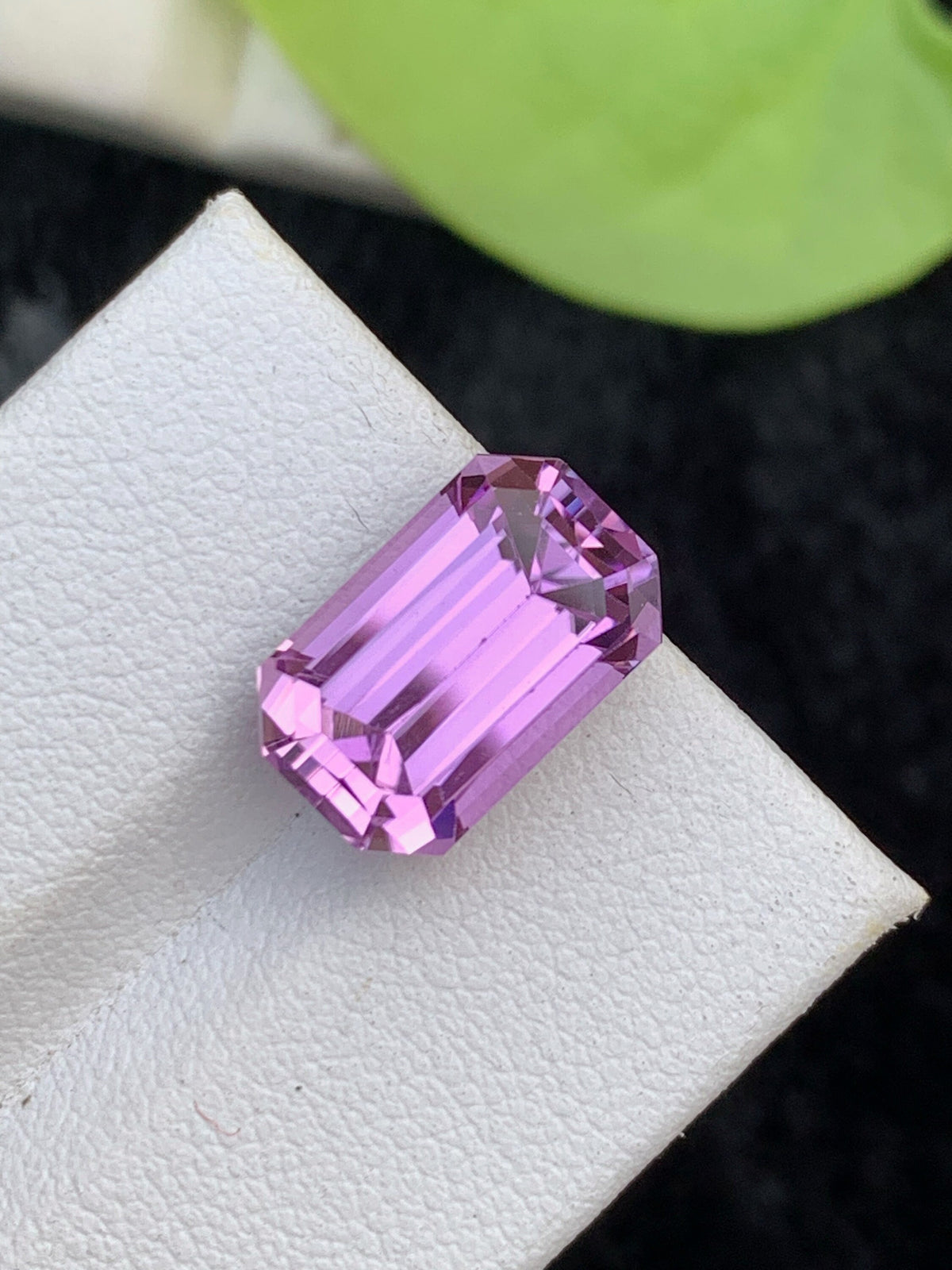 Lilac Pink Kunzite Gemstone: 9.05 CT Emerald Cut Stone
