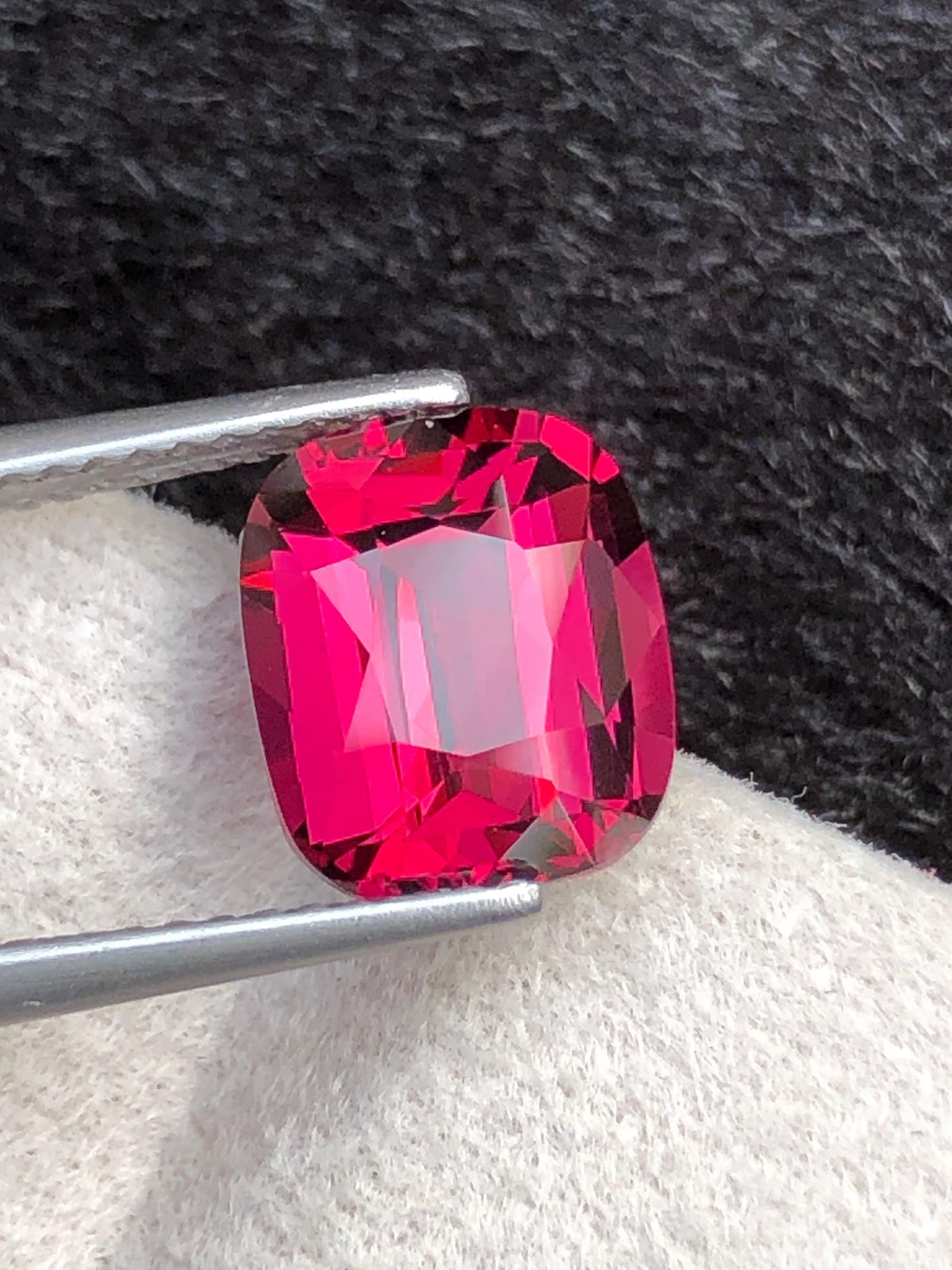 Tanga Mine Rhodolite Garnet 3.80ct Cushion Cut – Raspberry-Tone Tanzanian Gemstone