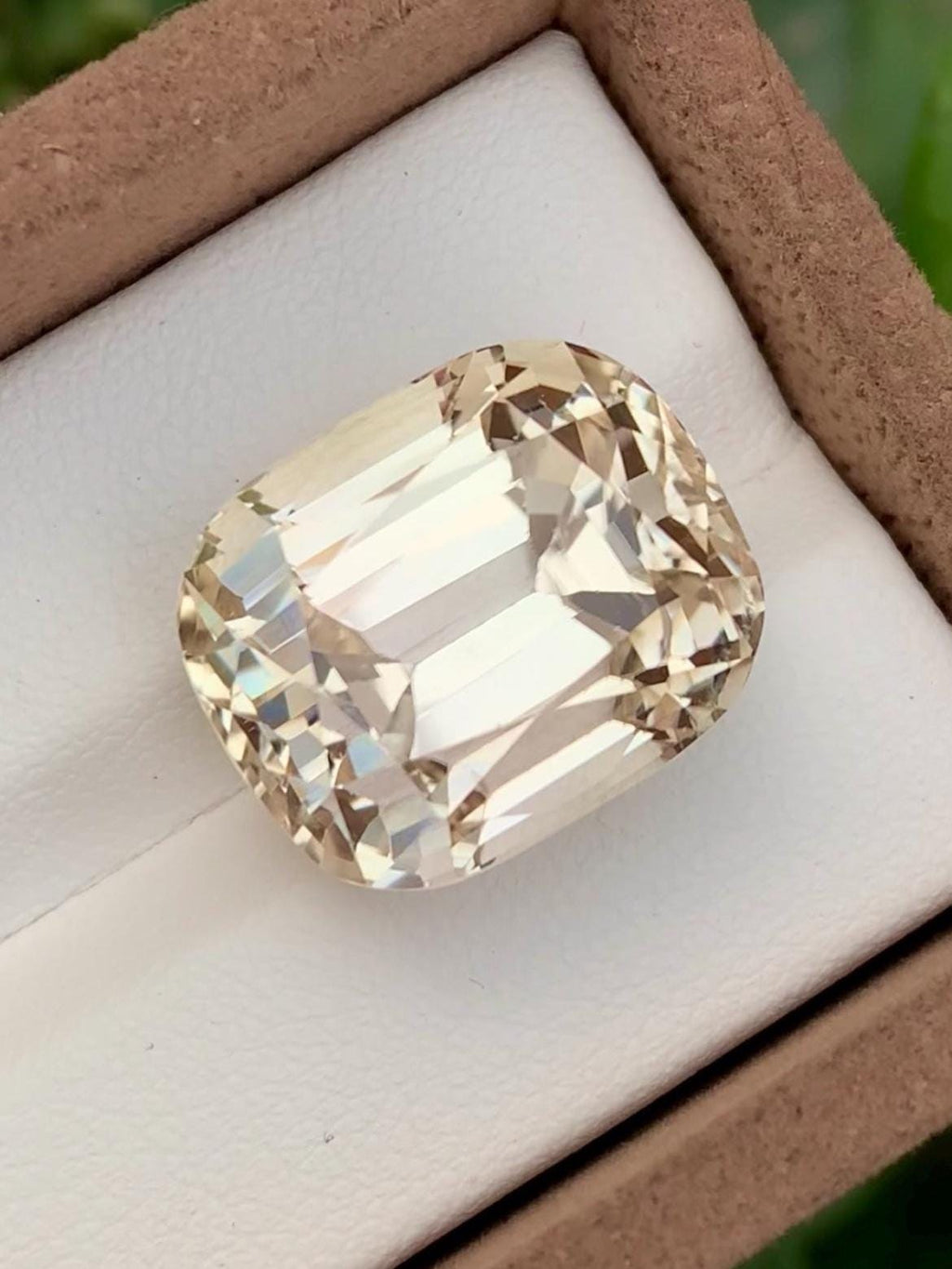 Golden Topaz 18.55ct Cushion Cut – Skardu Pakistan