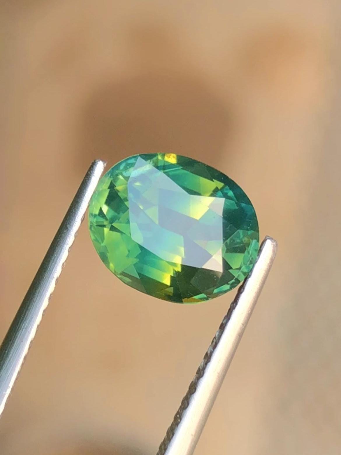 Green Bi-Color Sapphire 2.77 ct Oval Cut Australia
