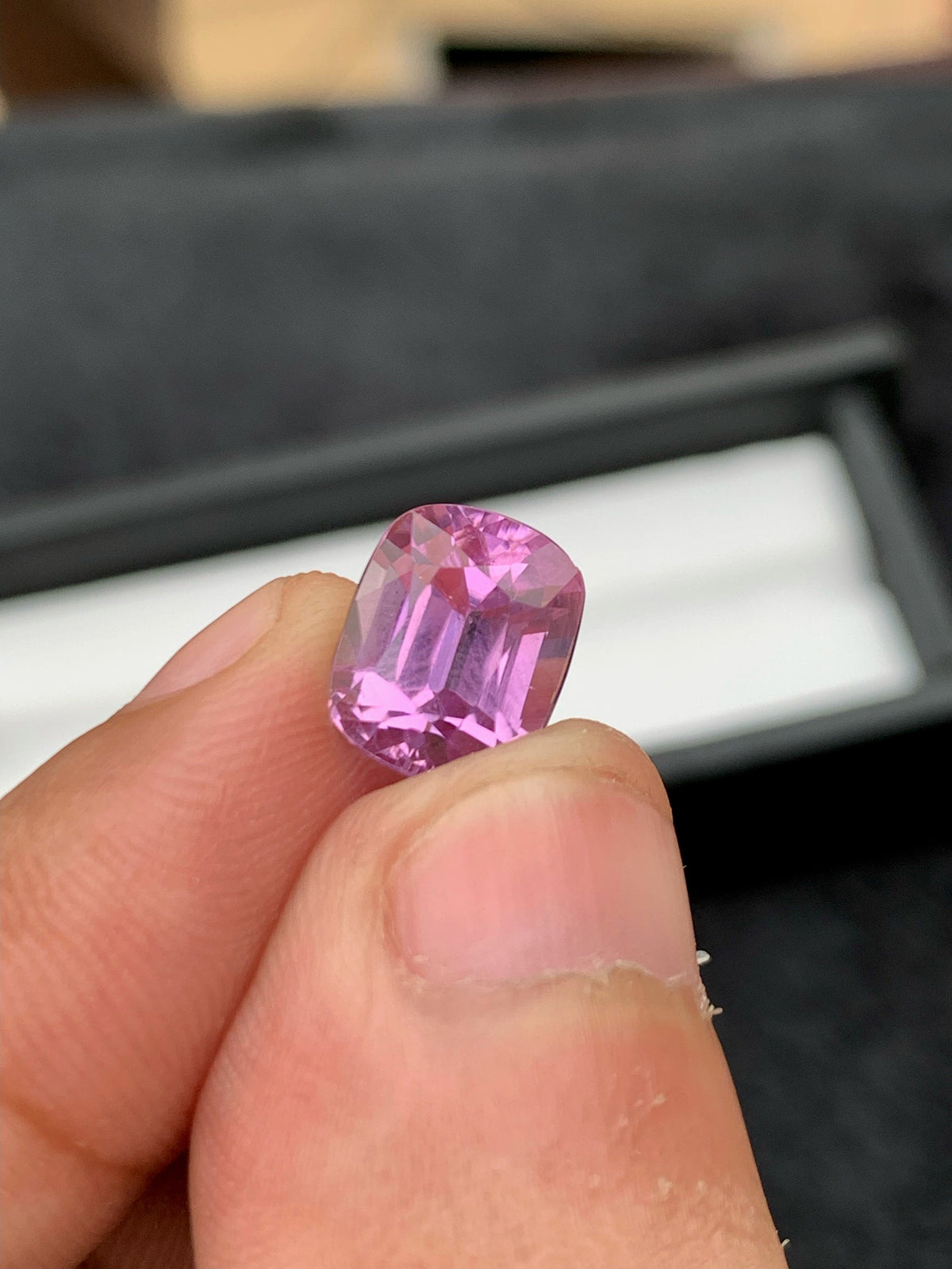 Lilac Pink Kunzite Gemstone: 6.20 CT Cushion Cut Stone