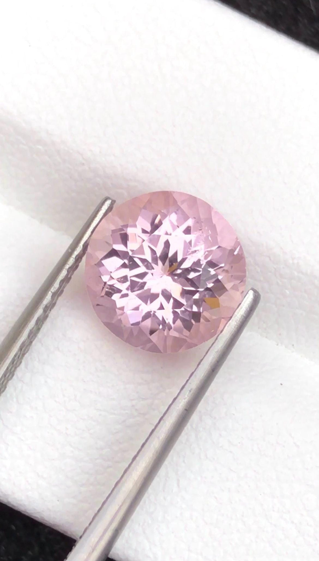 Pink Morganite 3.30 ct Round Cut – From Pakistan