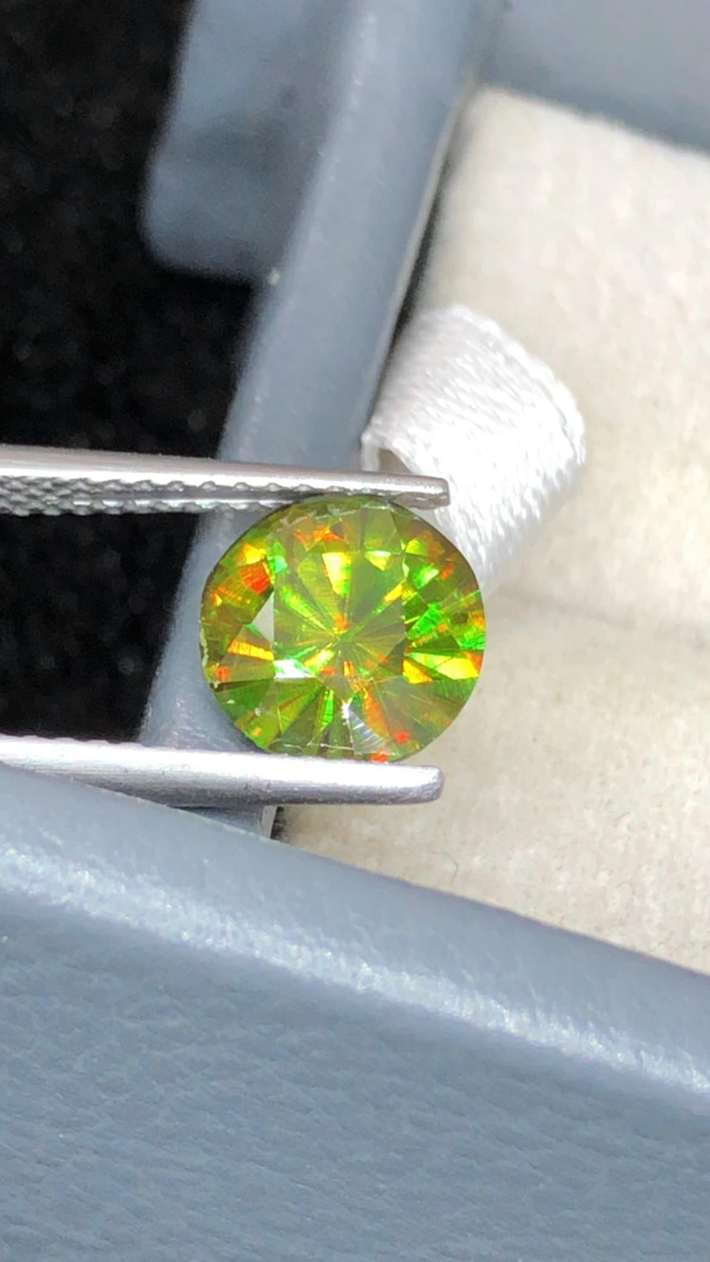 Chrome Green Sphene 1.90ct Round Cut From Madagascar