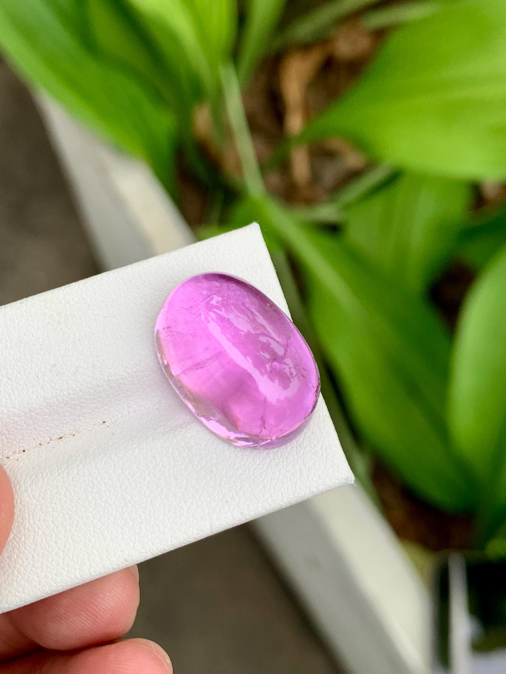 Natural Deep Pink Kunzite Cabochon – 31.45 Carat oval cut