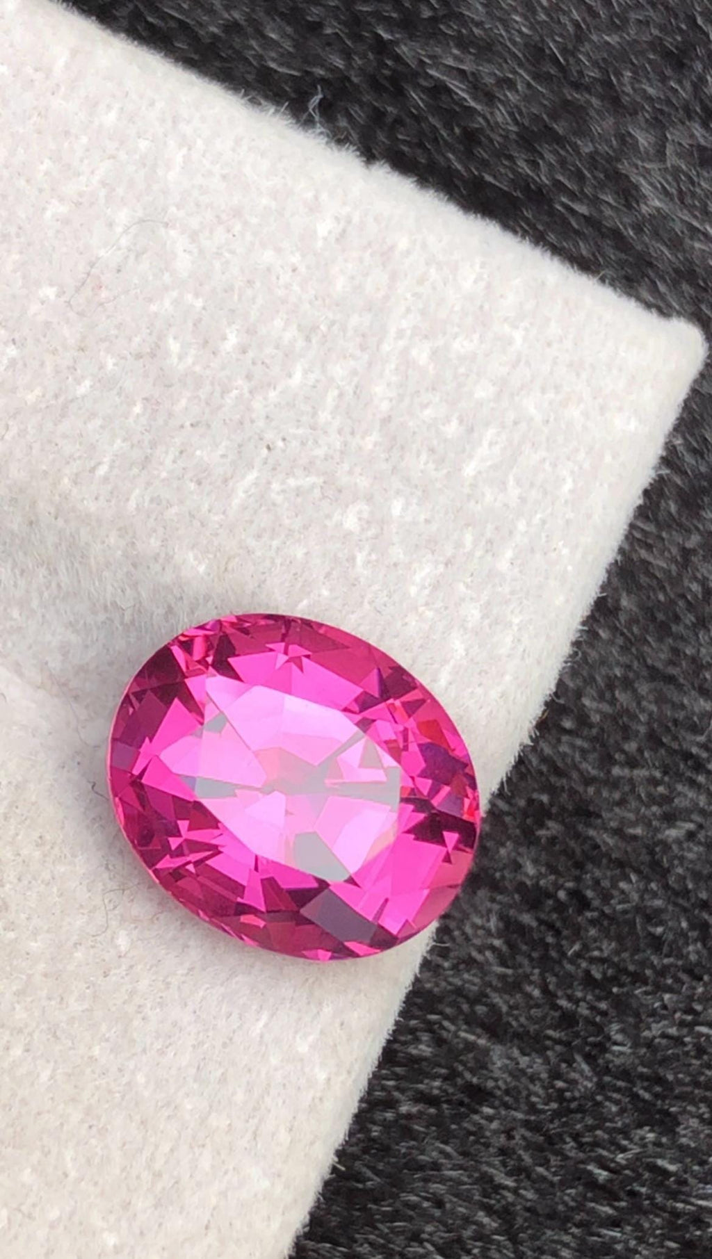 Purple Rhodolite Garnet 4.26ct Oval Cut – Raspberry-Tone Tanzanian Gemstone