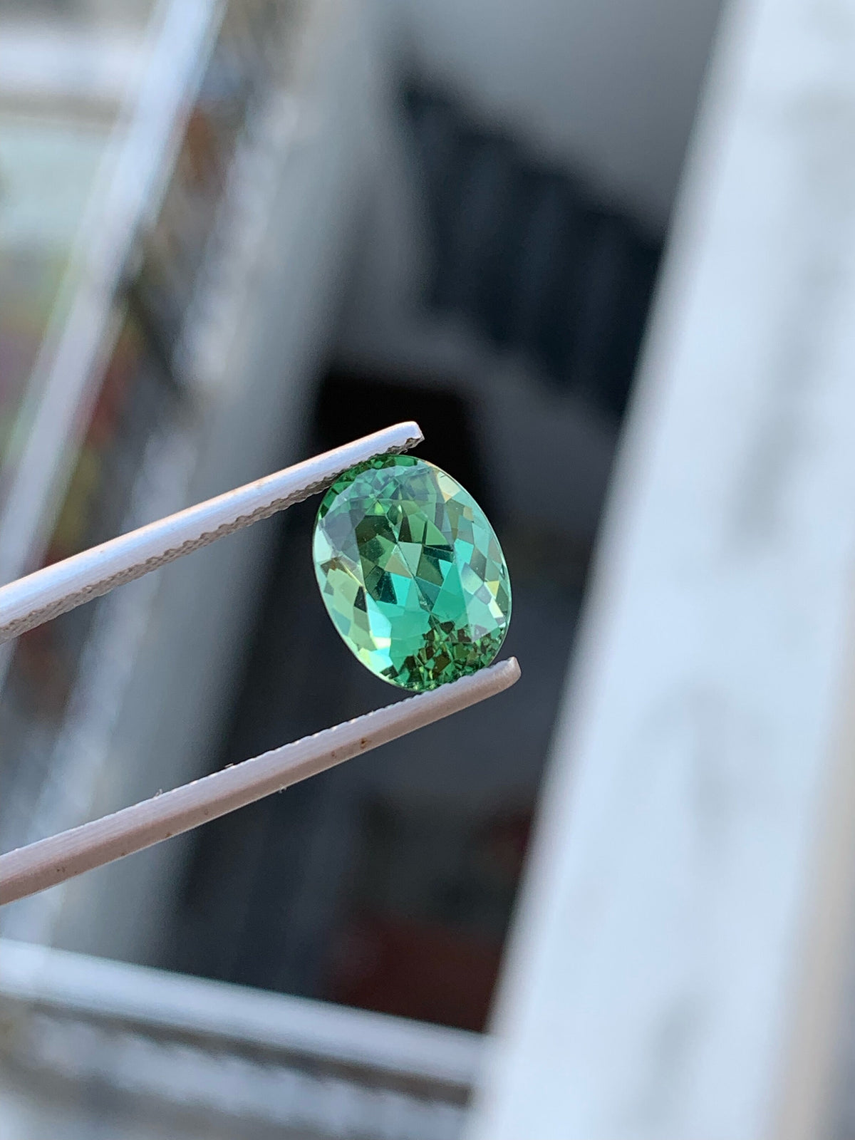 Faceted Bluish Green Tourmaline Gemstone: 4.00 CT Oval Stone