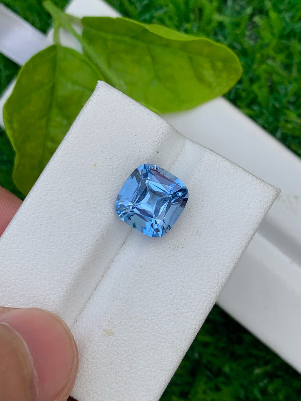 Santa Maria Blue Aquamarine: 3.65 CT VVS Cushion Cut Gemstone