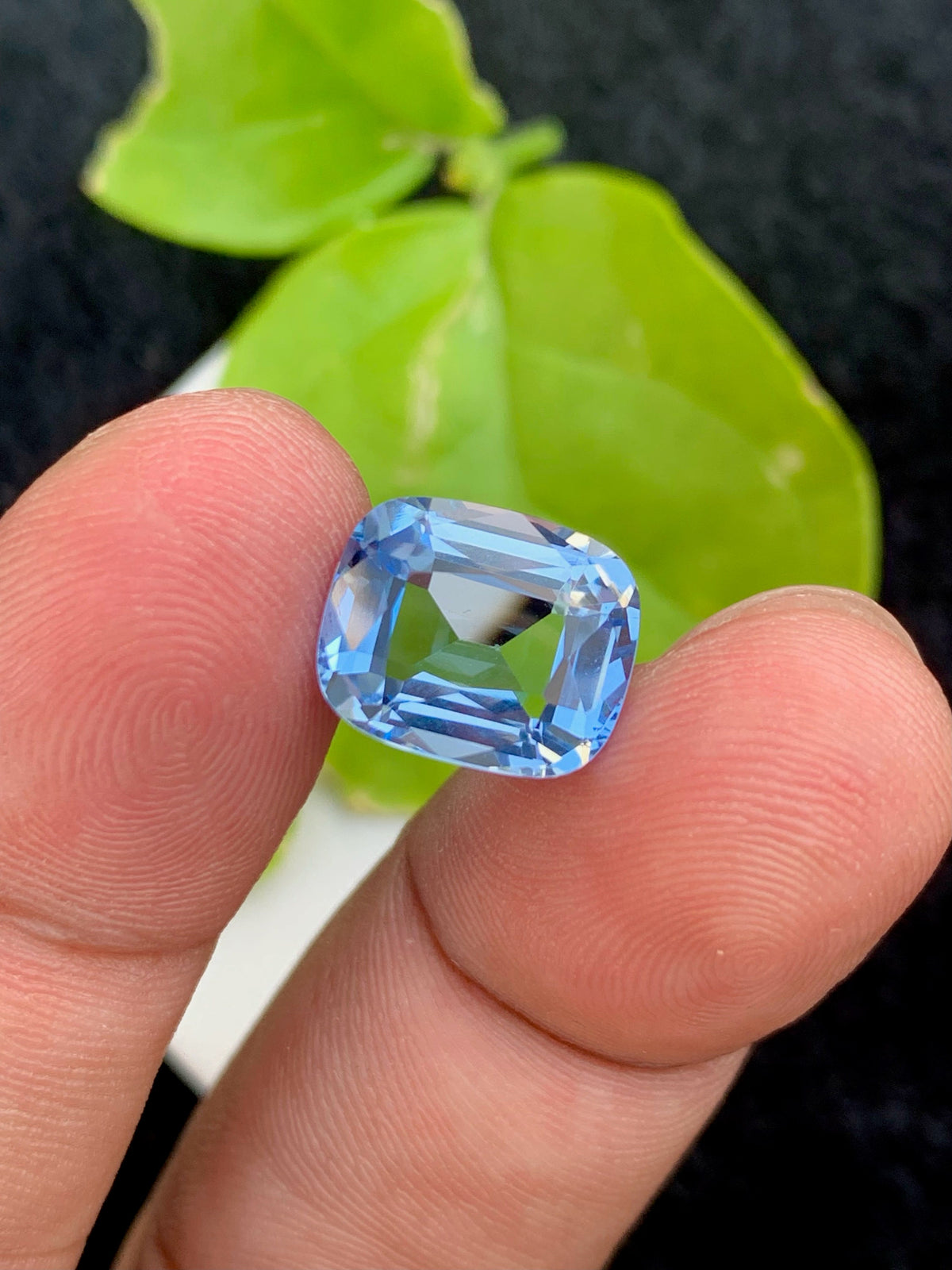 Santa Maria Aquamarine Gemstone: 4.55 CT Deep Blue Cushion Cut