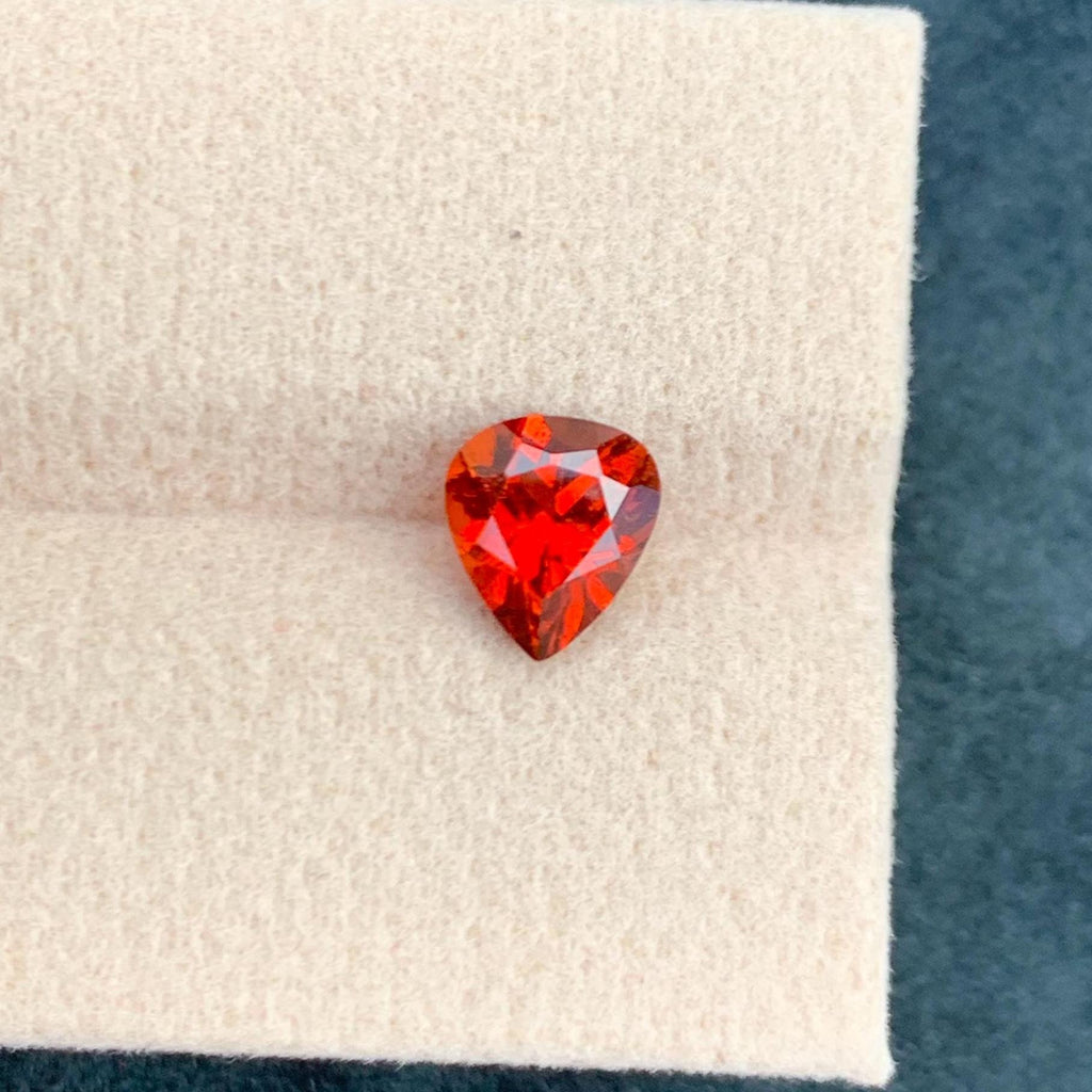 Spessartite Garnet 1.65ct Heart Shape – Vibrant Orange-Red Sparkle