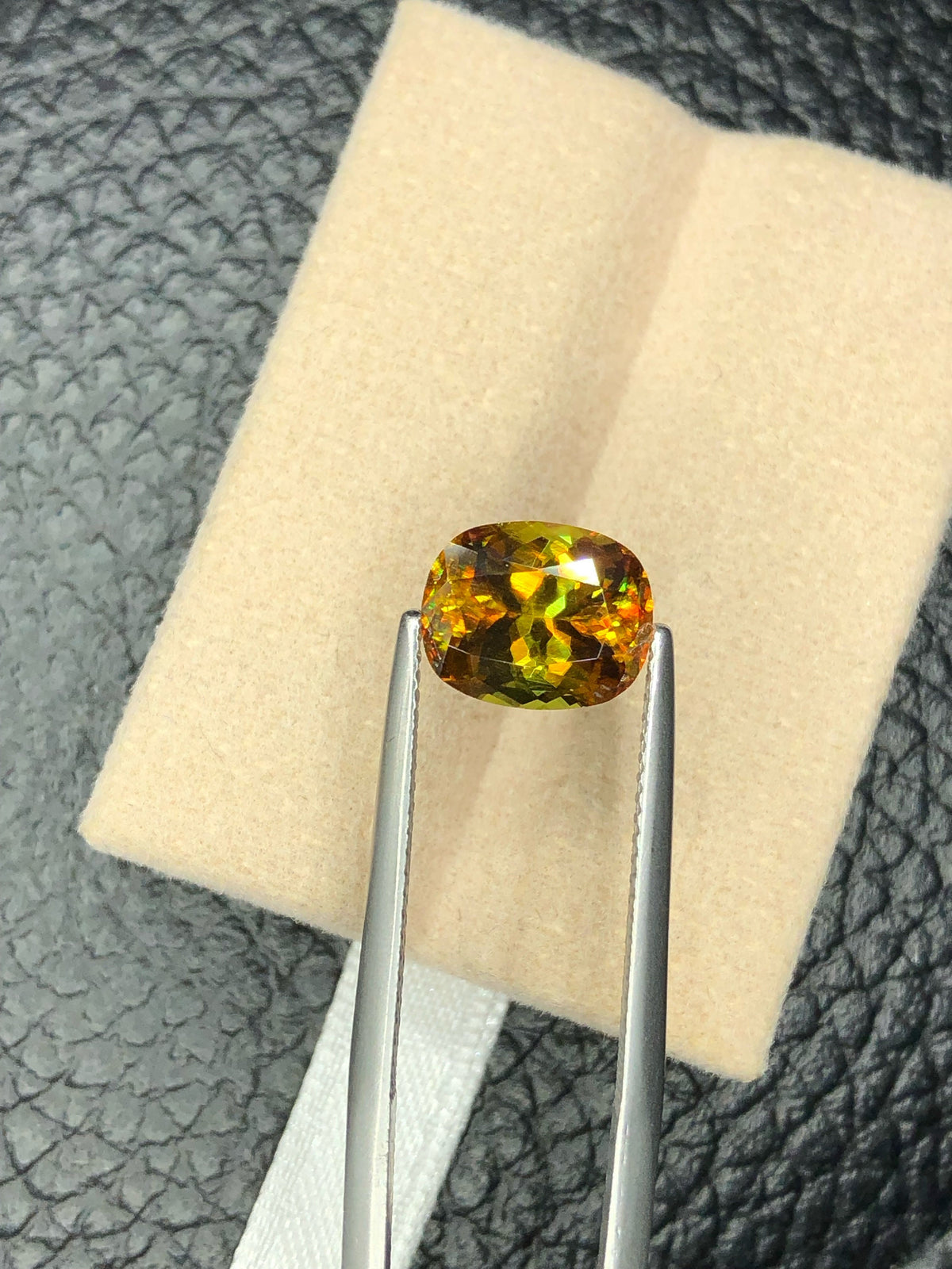 Natural Green Sphene Gemstone: Oval Cut Loose Stone, 3.35 CT