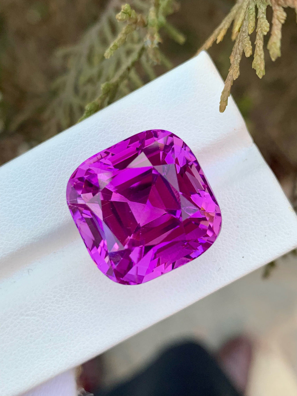 49 CT Pink Purple Kunzite Gemstone: Cushion Cut Ring Stone