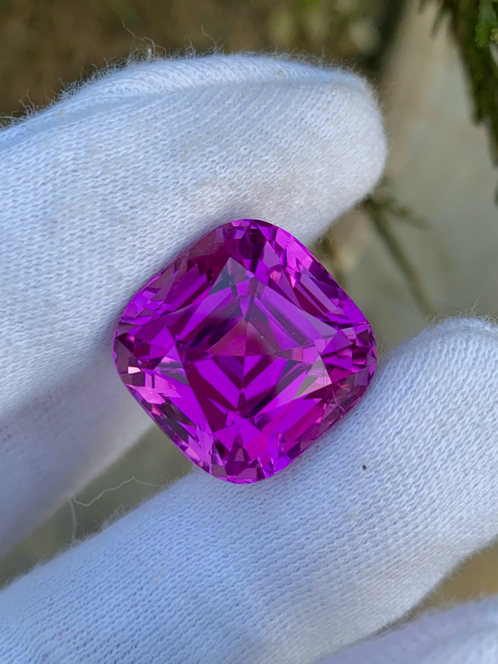 49 CT Pink Purple Kunzite Gemstone: Cushion Cut Ring Stone
