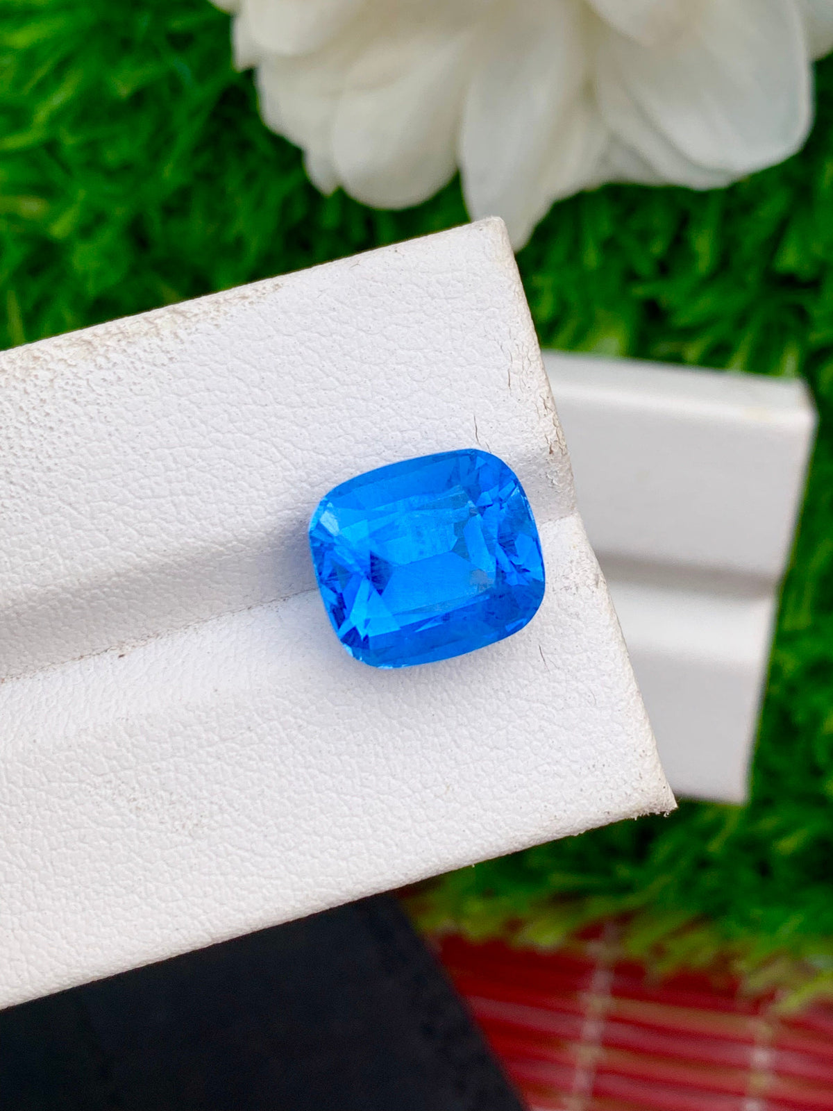 Santa Maria Aquamarine Gemstone: 6.55 ct Fancy Cut Loose Stone