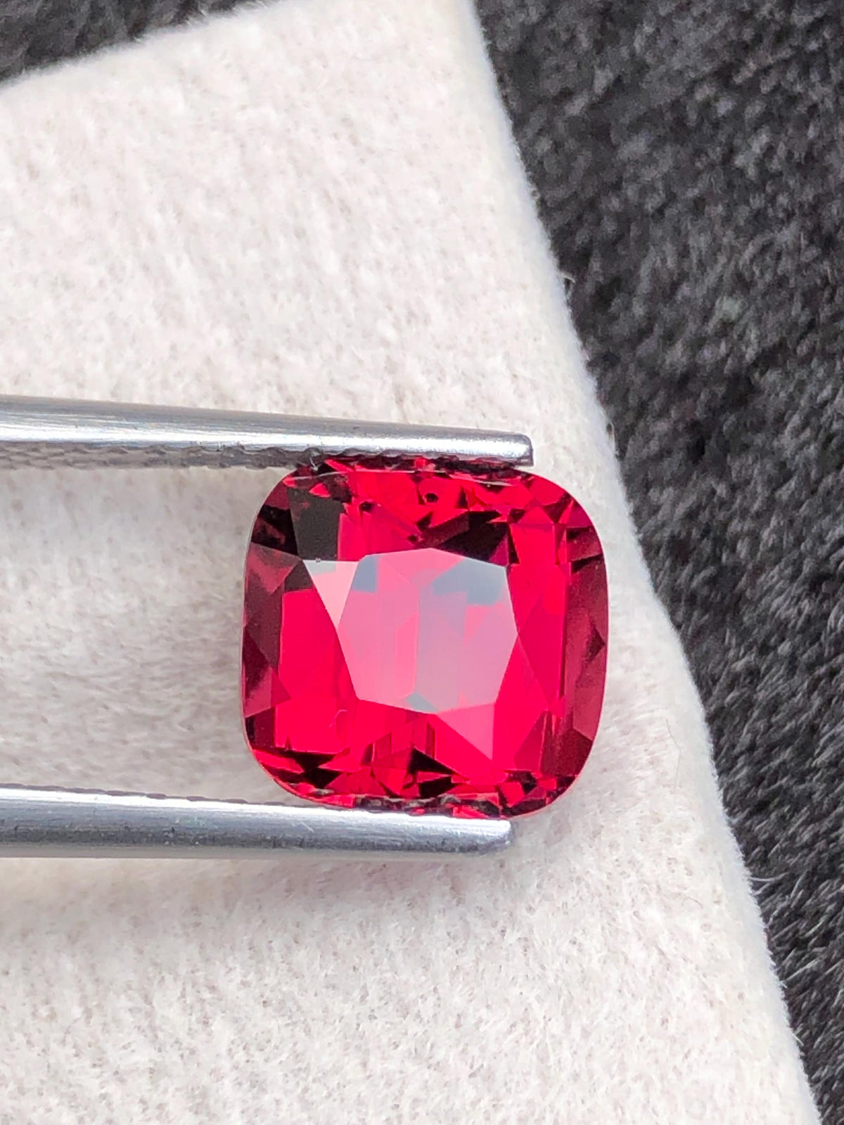 Tanga Mine Rhodolite Garnet 3.22ct Cushion Cut – Raspberry-Tone Tanzanian Gemstone