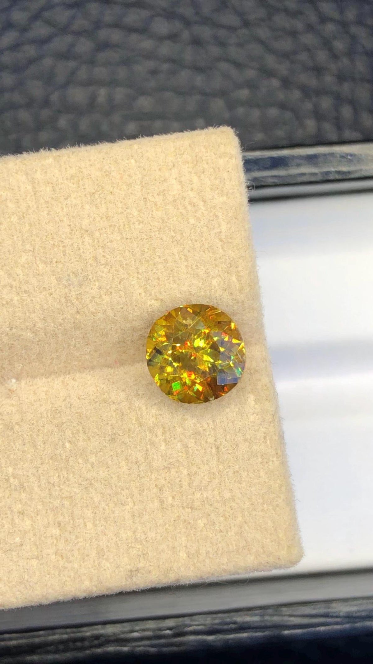 Natural Fire Sphene Gemstone: Round Cut, 1.80 CT, Pakistan Origin