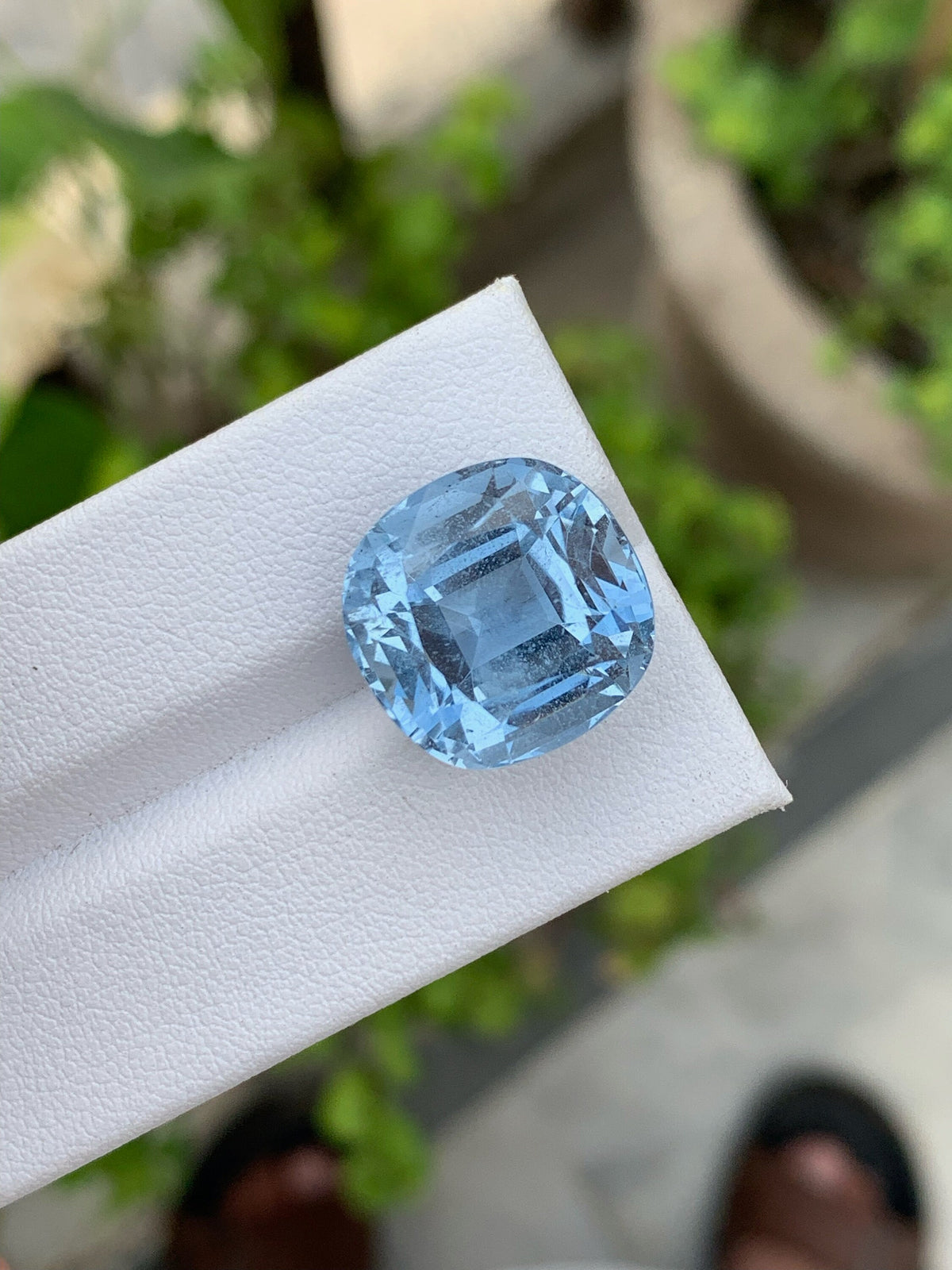 Santa Maria Aquamarine Beryl Gemstone: 17.75 Carat Cushion Cut