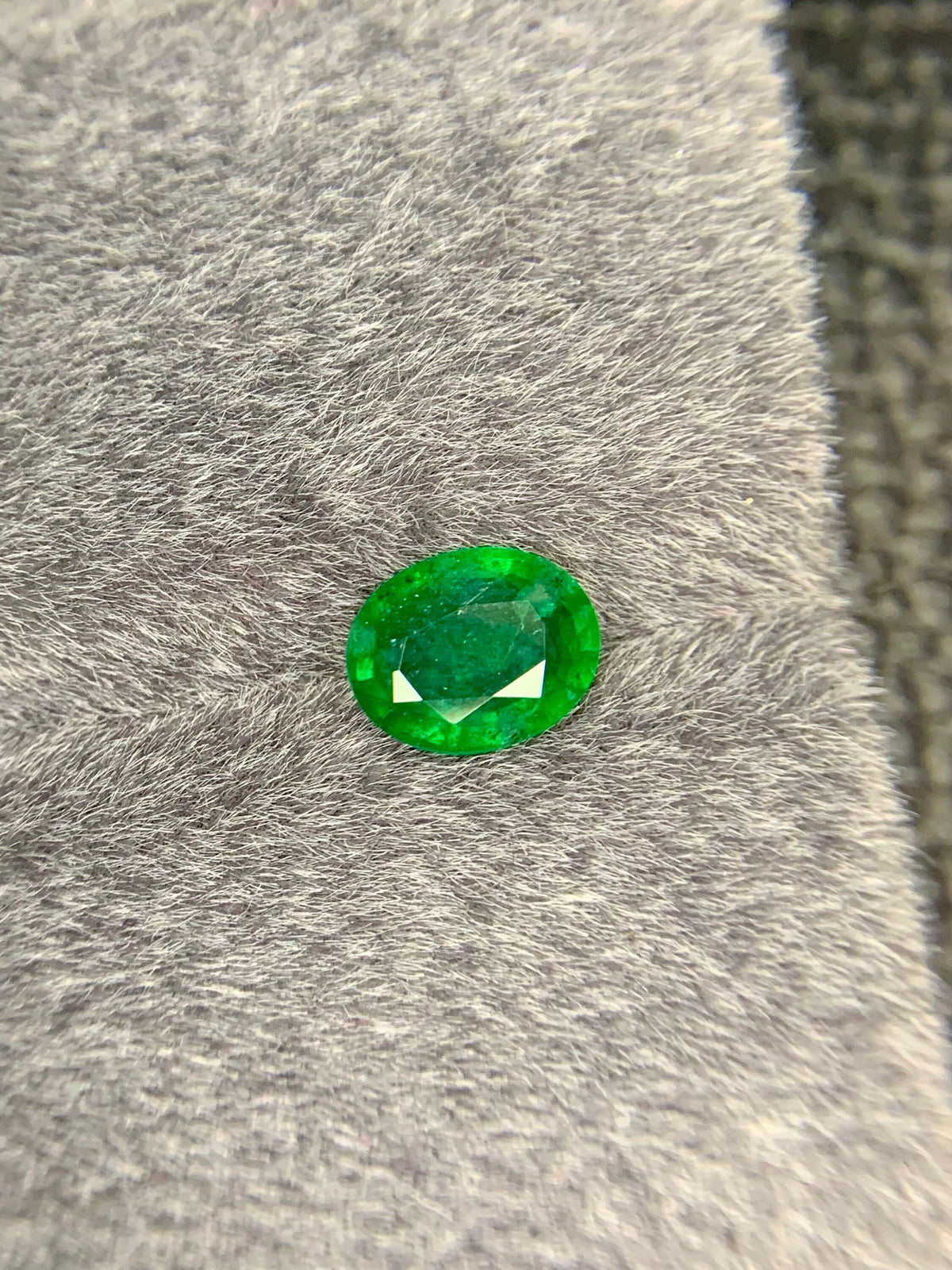 Zambia Emerald Gemstone: Oval Cut, Natural Green Emerald, 2.92 CT