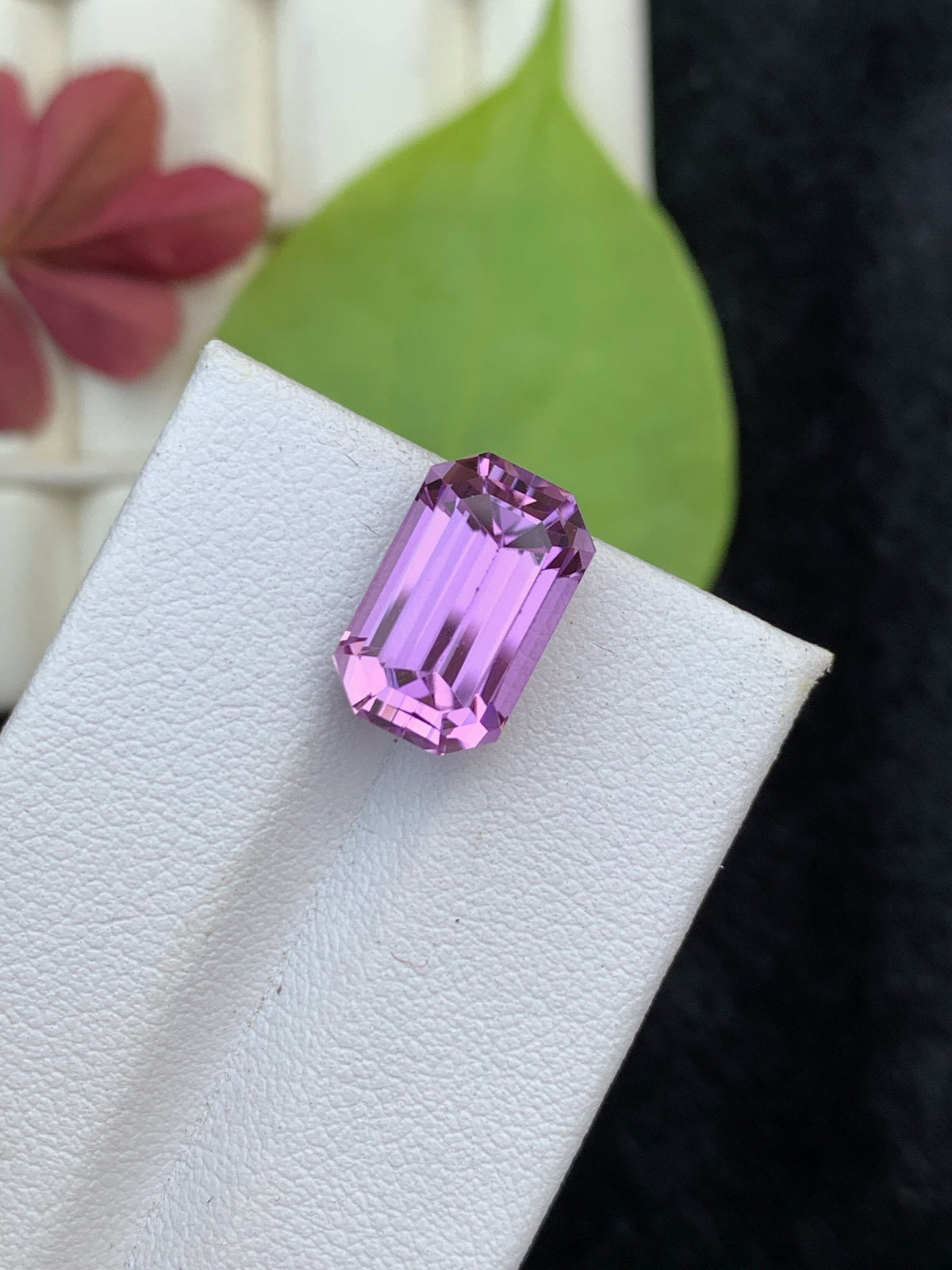 Lilac Pink Kunzite Gemstone: 9.05 CT Emerald Cut Stone