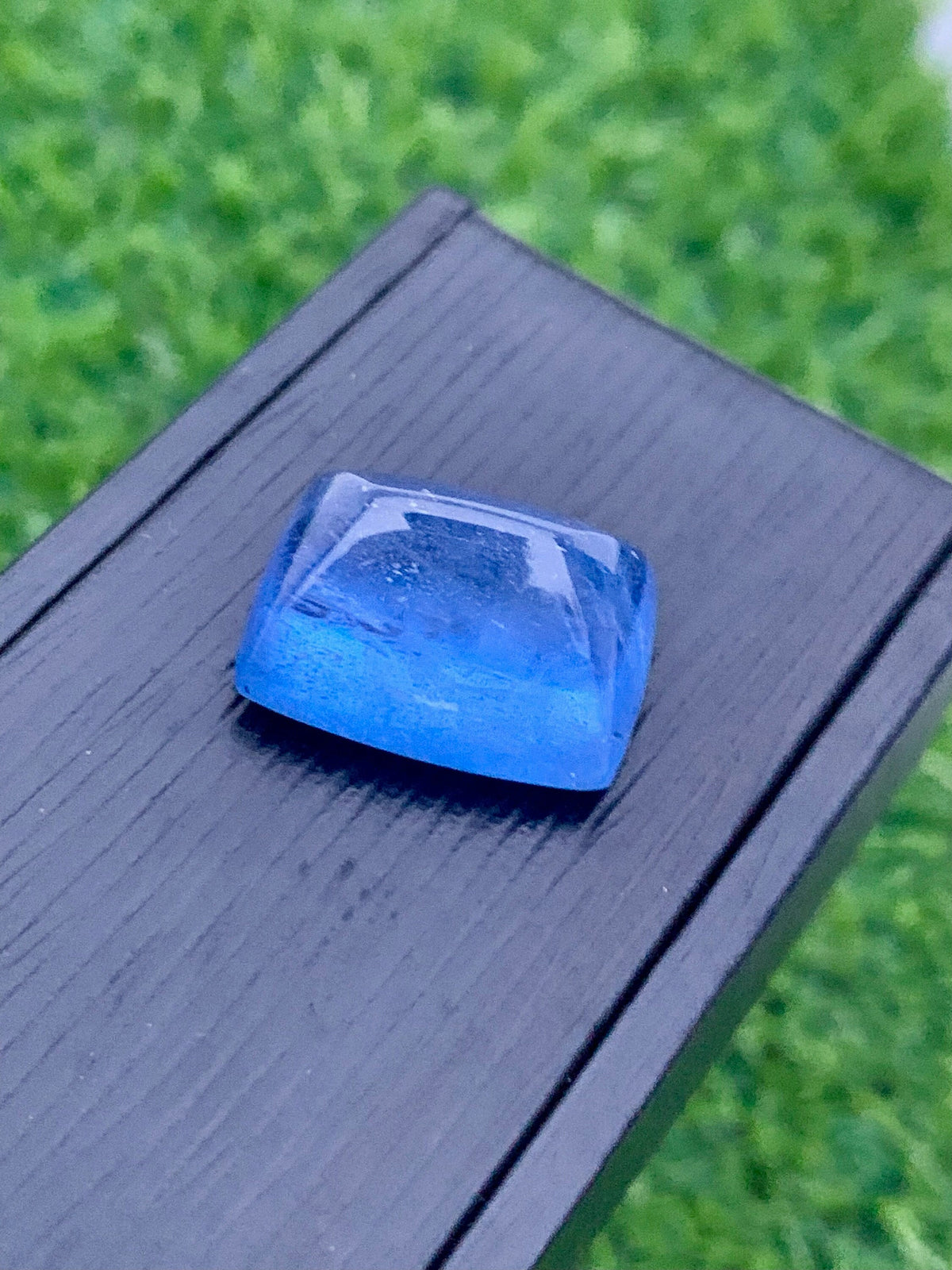 Deep Blue Aquamarine Sugar Loaf Cabochon: March Birthstone, 30.00 CT