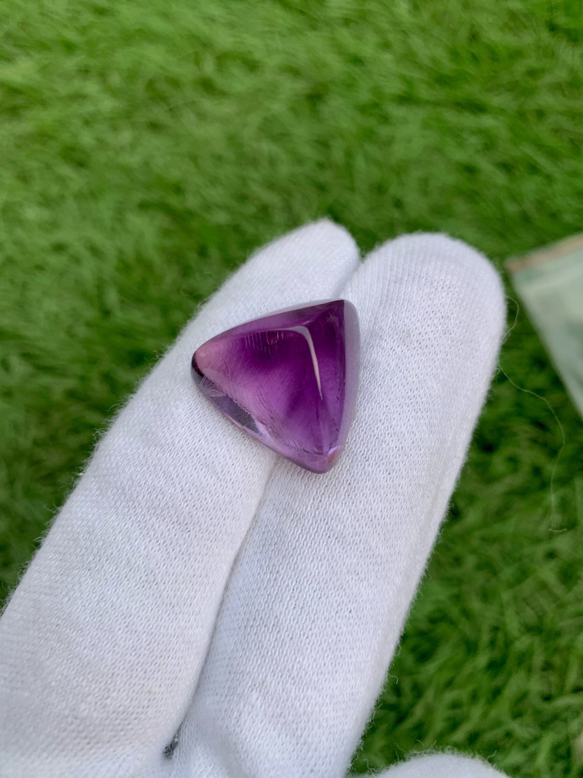 Deep Purple Amethyst Sugarloaf Cabochon: Natural Gemstone (40.10 Carat)