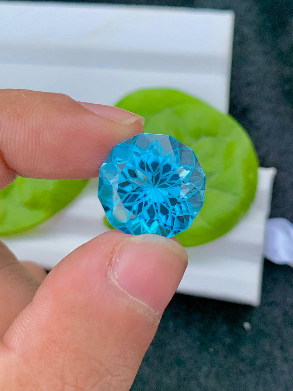 Swiss Blue Topaz Gemstone: 22.05 CT Round Faceted Cut Stone