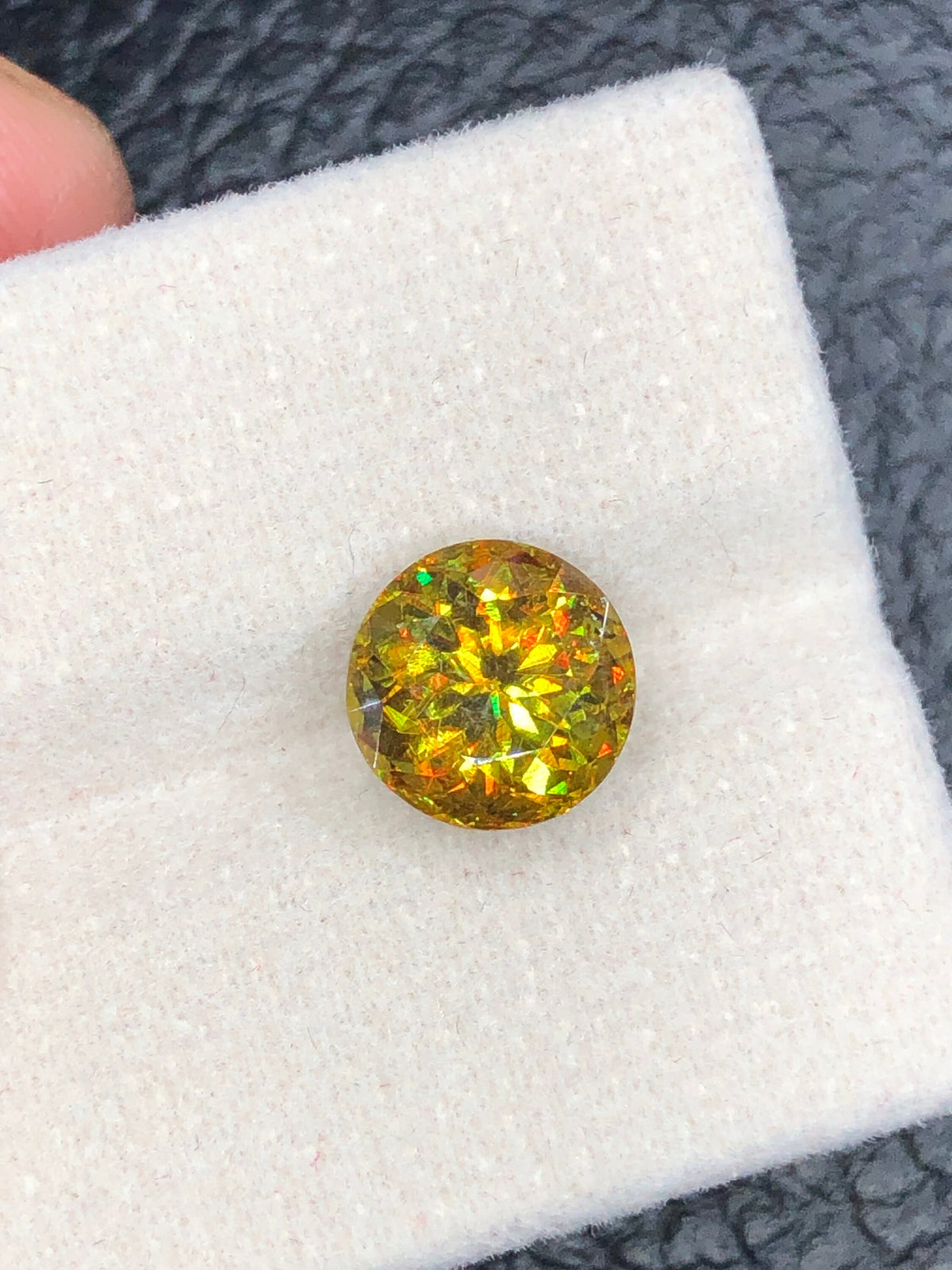 Natural Fire Sphene Gemstone: Round Cut, 3.10 CT, Himalayan Origin