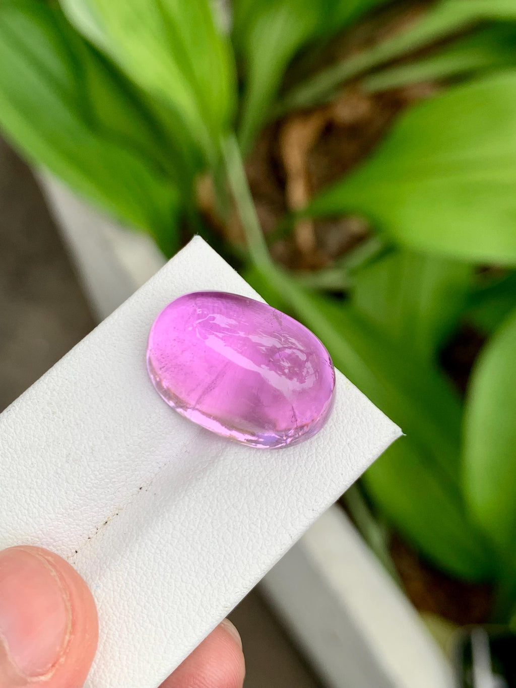 Natural Deep Pink Kunzite Cabochon – 31.45 Carat oval cut