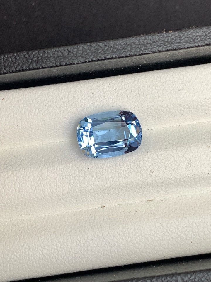 Santa Maria Blue Aquamarine Gemstone: Cushion Cut, 4.00 Carats