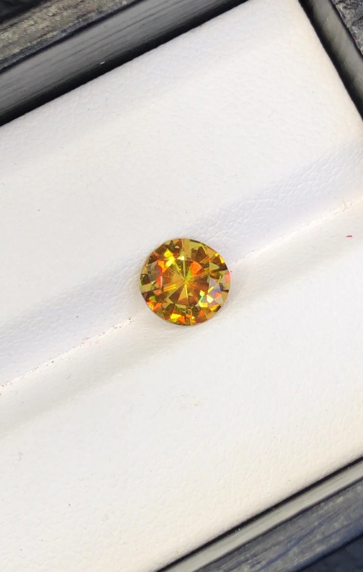 Natural Fire Sphene Gemstone: 1.20 CT Round Cut Titanite