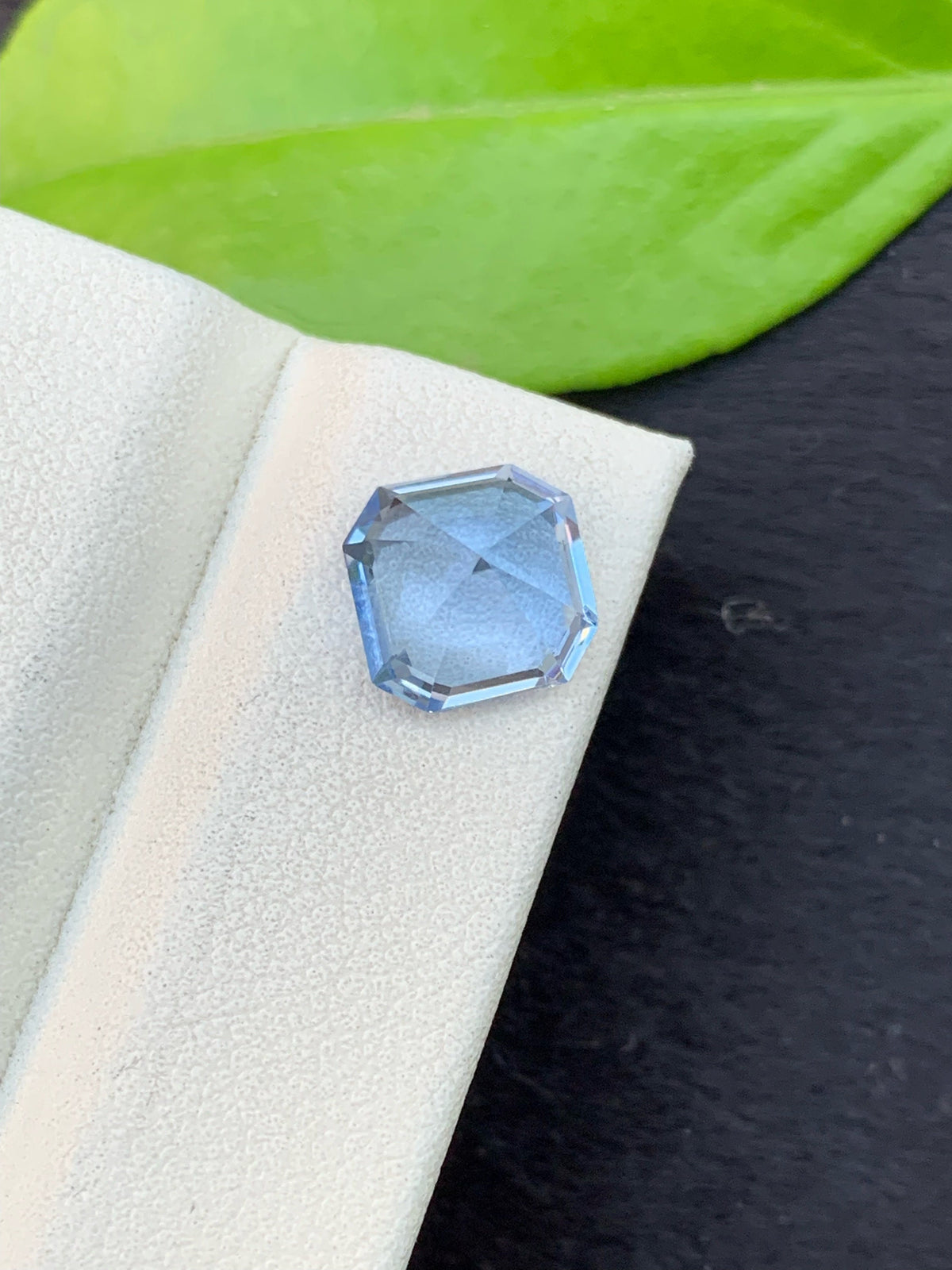 Santa Maria Blue Aquamarine Gemstone: Asscher Cut, 2.95 Carats