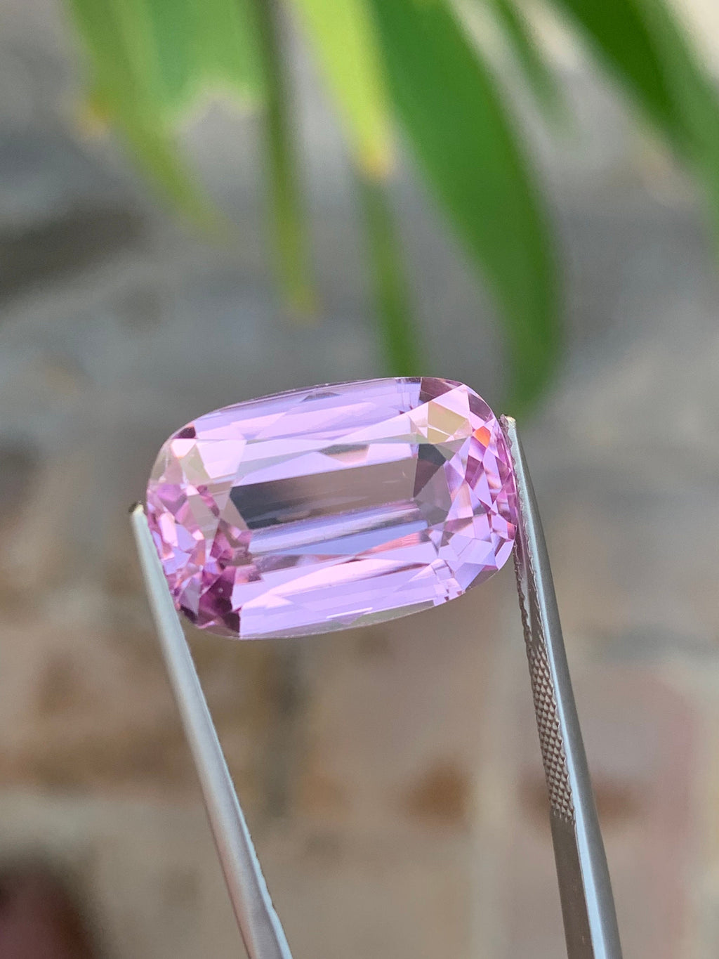 Sweet Pink Kunzite Gemstone: 18.50 CT Oval Faceted Cut Stone