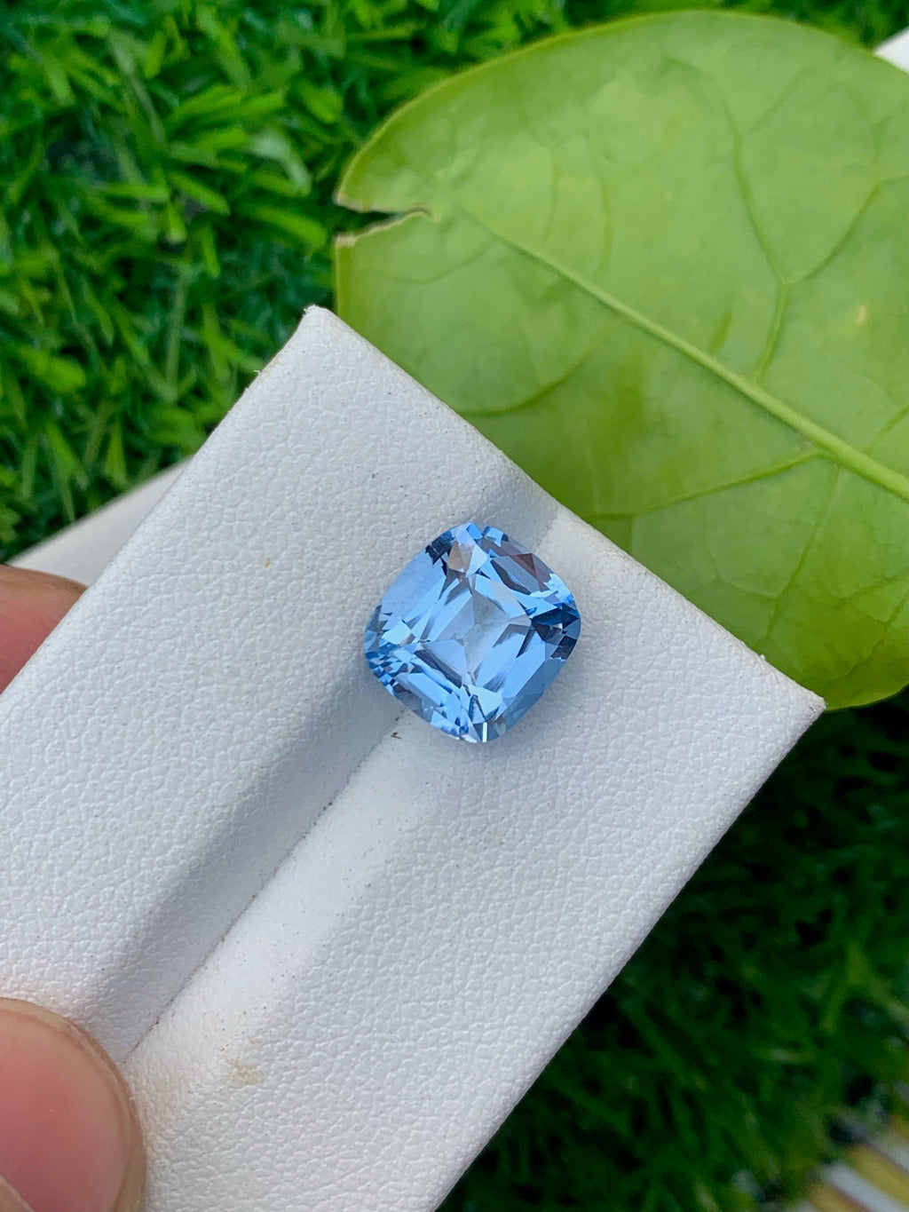 Santa Maria Aquamarine Gemstone: 3.60 CT Deep Blue Cushion Cut