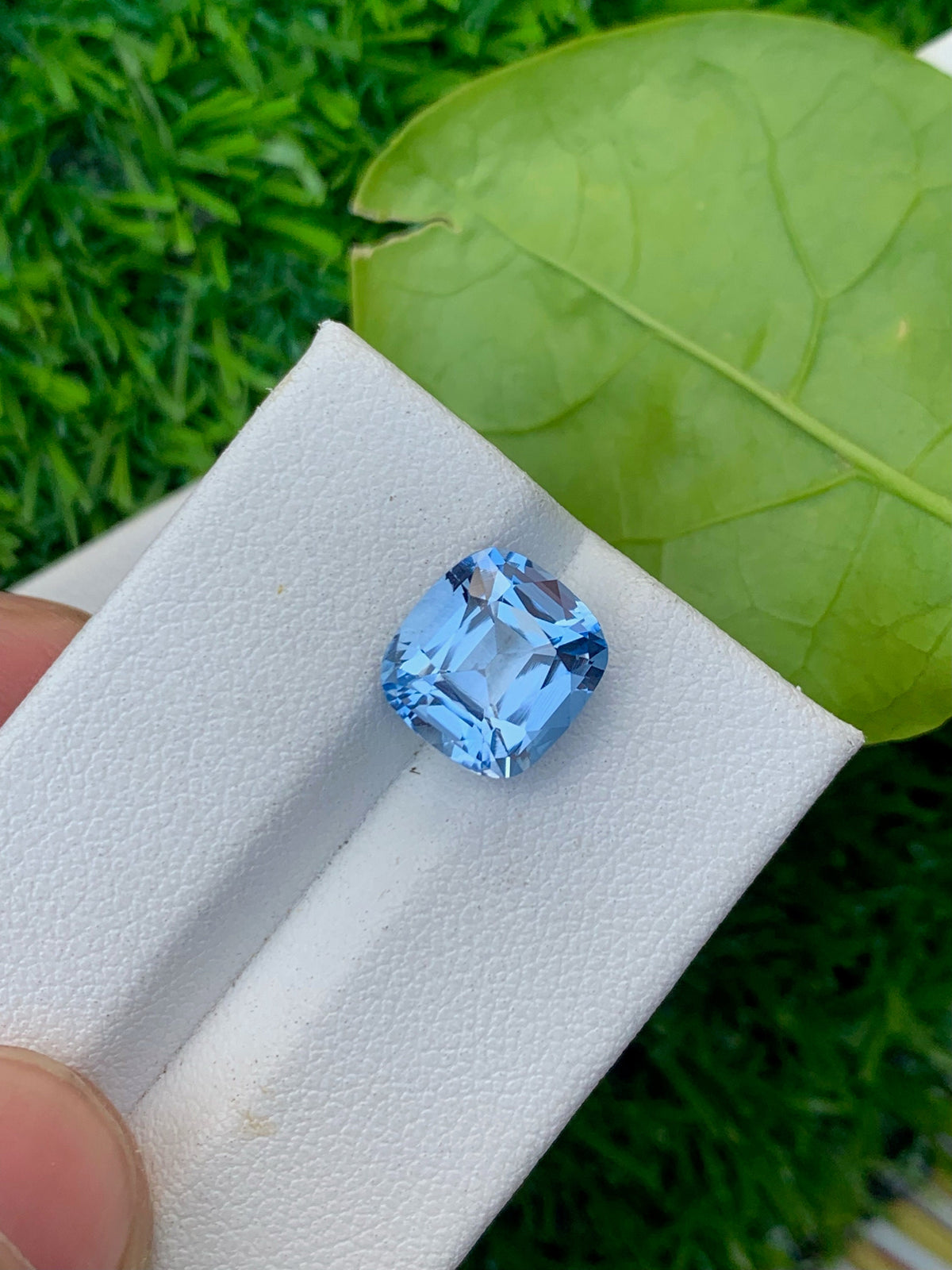Santa Maria Aquamarine Gemstone: 3.60 CT Deep Blue Cushion Cut