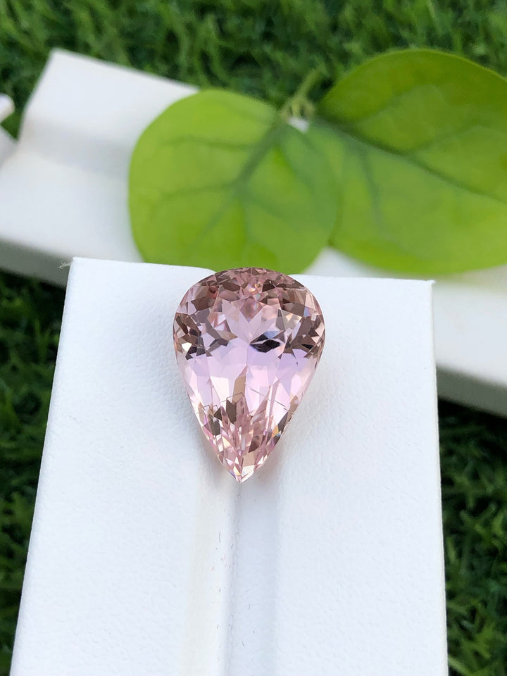 Pear Shape Peach Pink Kunzite Gemstone: Flawless Faceted Cut, 17.85 CT