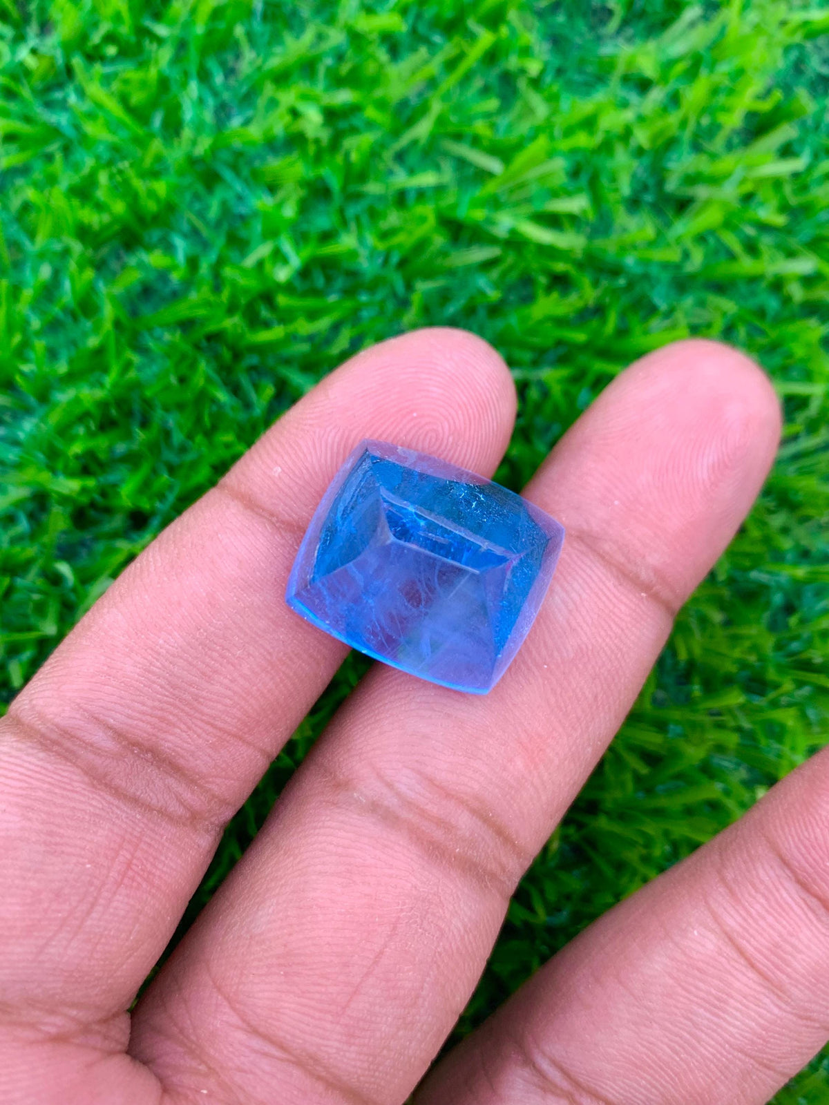 Santa Maria Aquamarine Cabochon: Fine Gemstone, 27.45 Carat