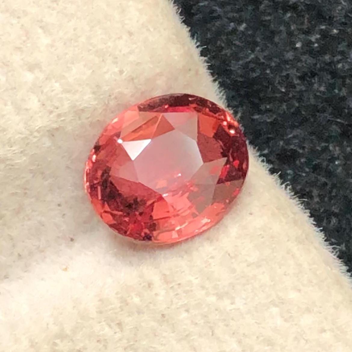Padparadscha Sapphire 1.56ct Oval Cut – Vibrant Peach-Pink Glow With Certificate