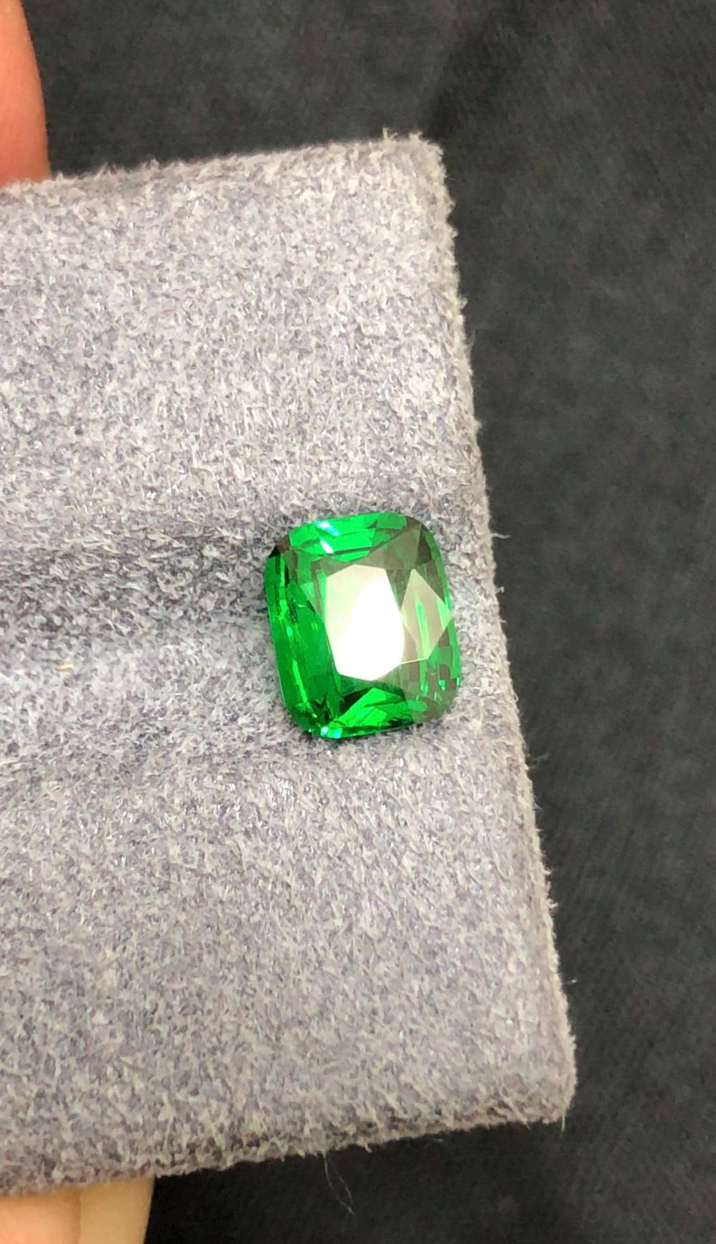 Tsavorite Garnet 1ct Cushion Cut Green Gemstone Tanzania Fine Collector Stone