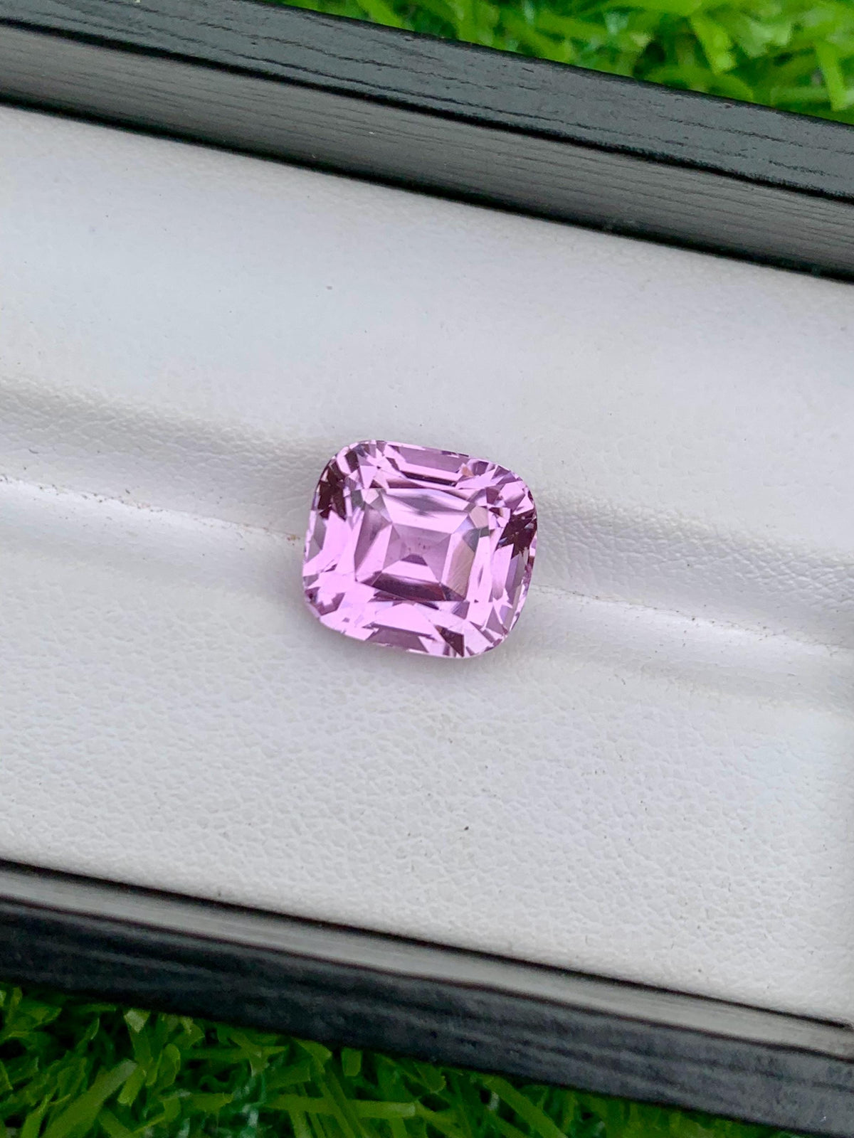 Lavender Pink Kunzite Gemstone: 6.85 CT Cushion Cut October Birthstone