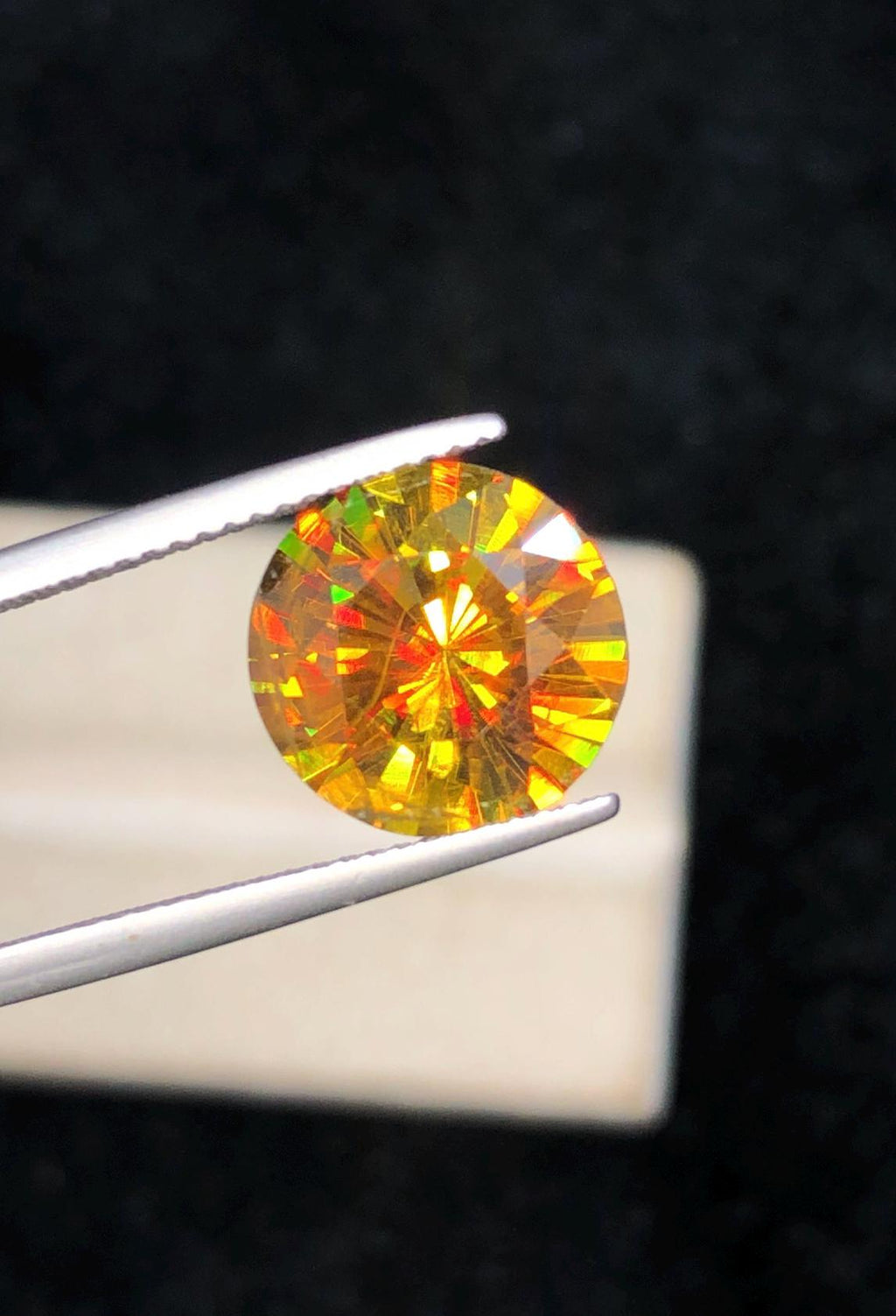 5.55 CT Round Cut Sphene Gemstone: Himalayan Titanite