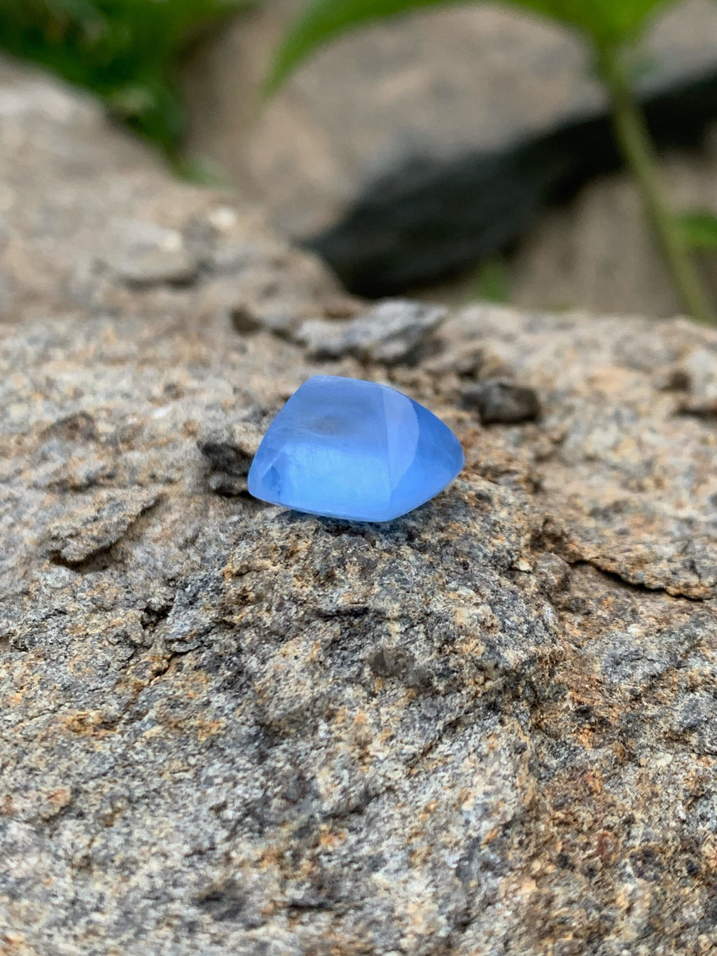 Mariner Blue Aquamarine Sugarloaf Cabochon: March Birthstone, 16.35 Carat