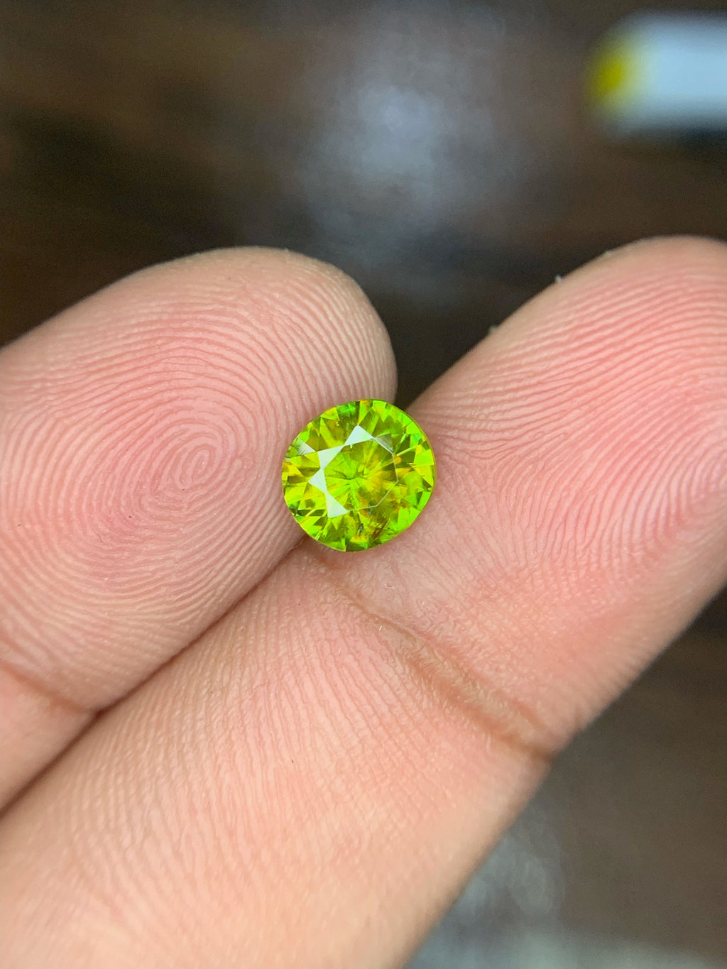 AAA Fire Sphene Gemstone: Natural Round Cut Titanite (1.05 CT)