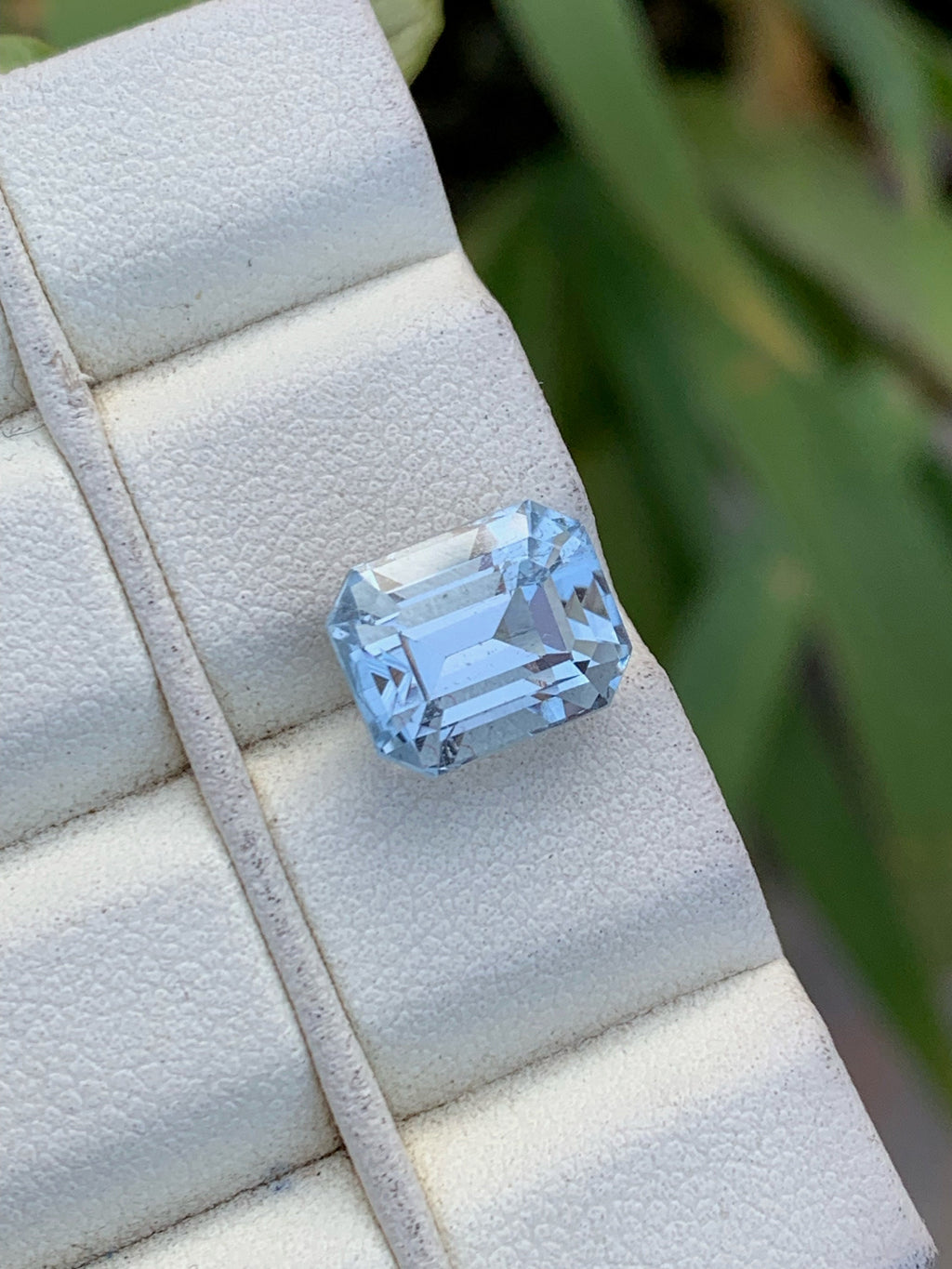 Santa Maria Aquamarine Gemstone: 5.5 CT Emerald Cut Loose Stone
