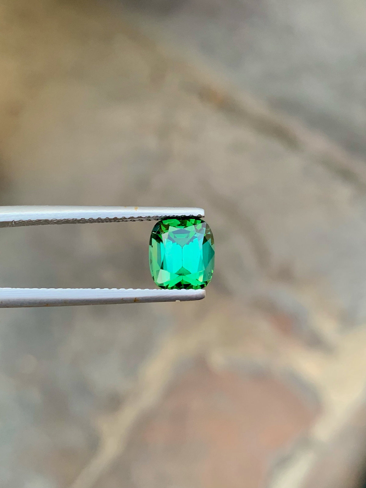 Green Tourmaline Gemstone: 2.40 CT Faceted Cushion Cut Stone