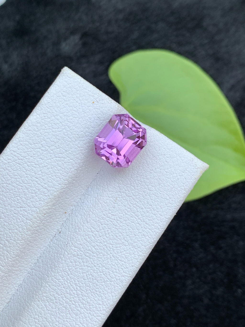 Lilac Pink Kunzite Gemstone: 5.15 CT Emerald Cut Spodumene