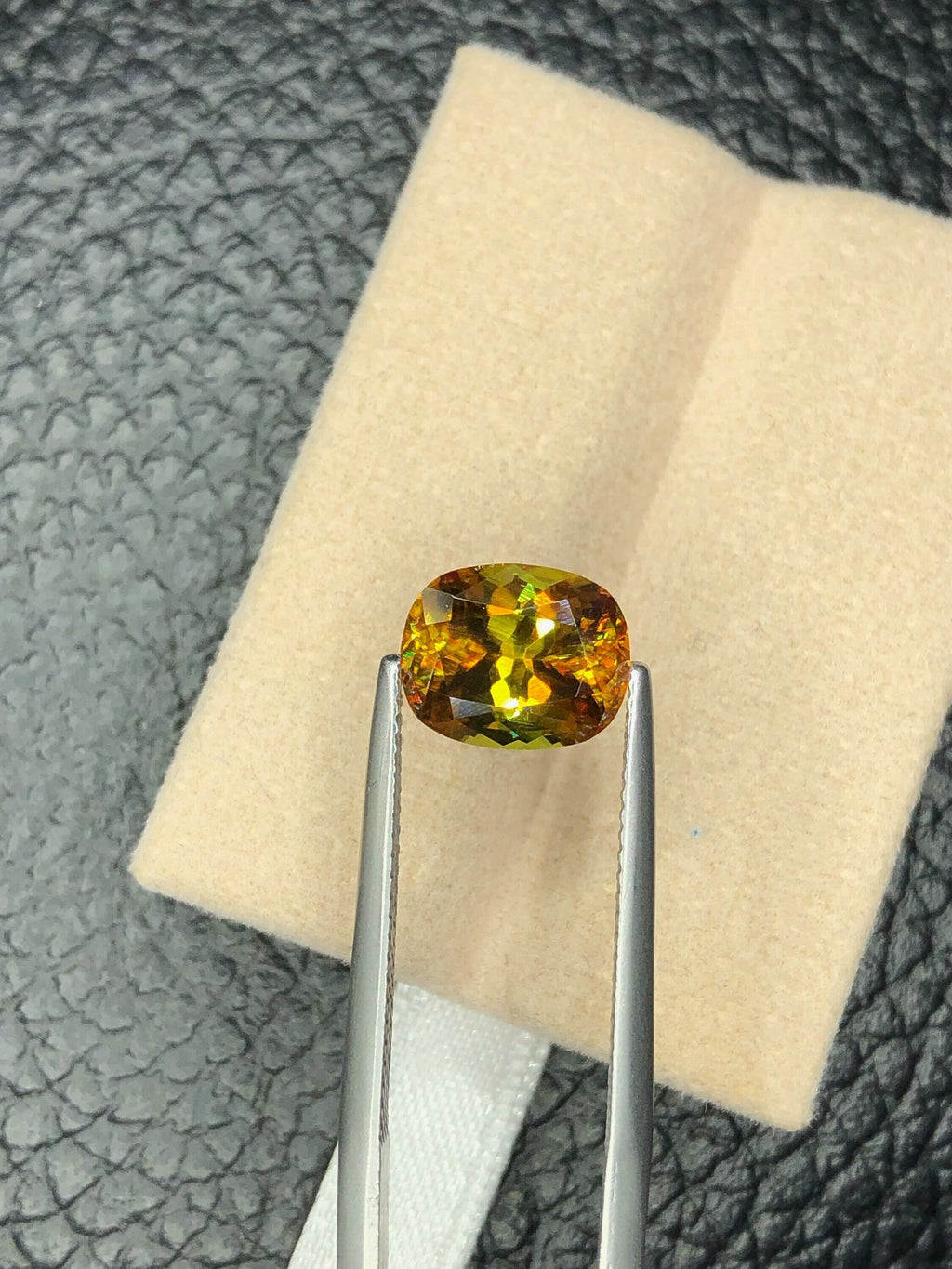 Natural Green Sphene Gemstone: Oval Cut Loose Stone, 3.35 CT